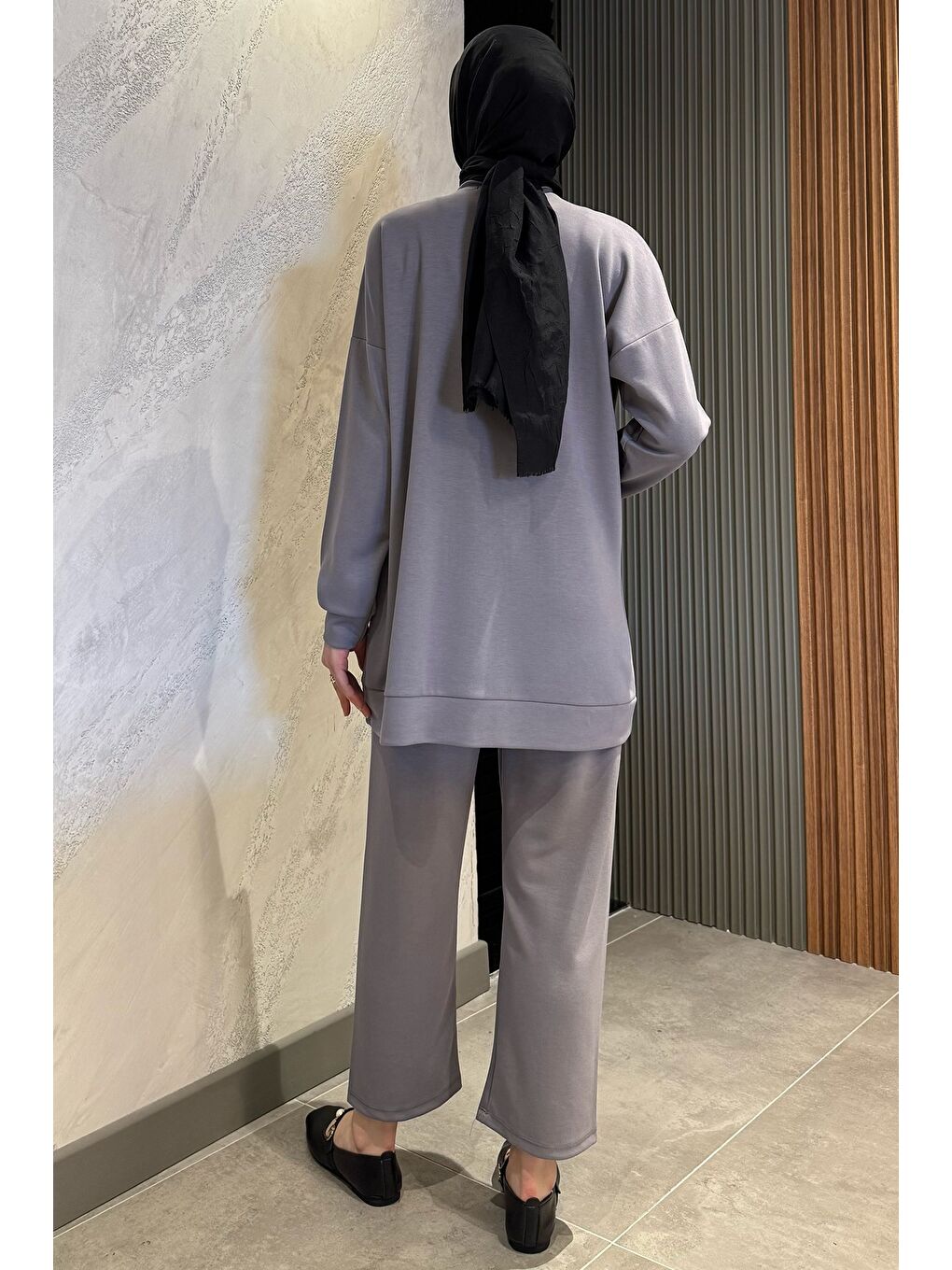 Gri Bisiklet Yaka Ön Taşlı Büyük Beden Tesettür Tunik Pantolon İkili Takım-6