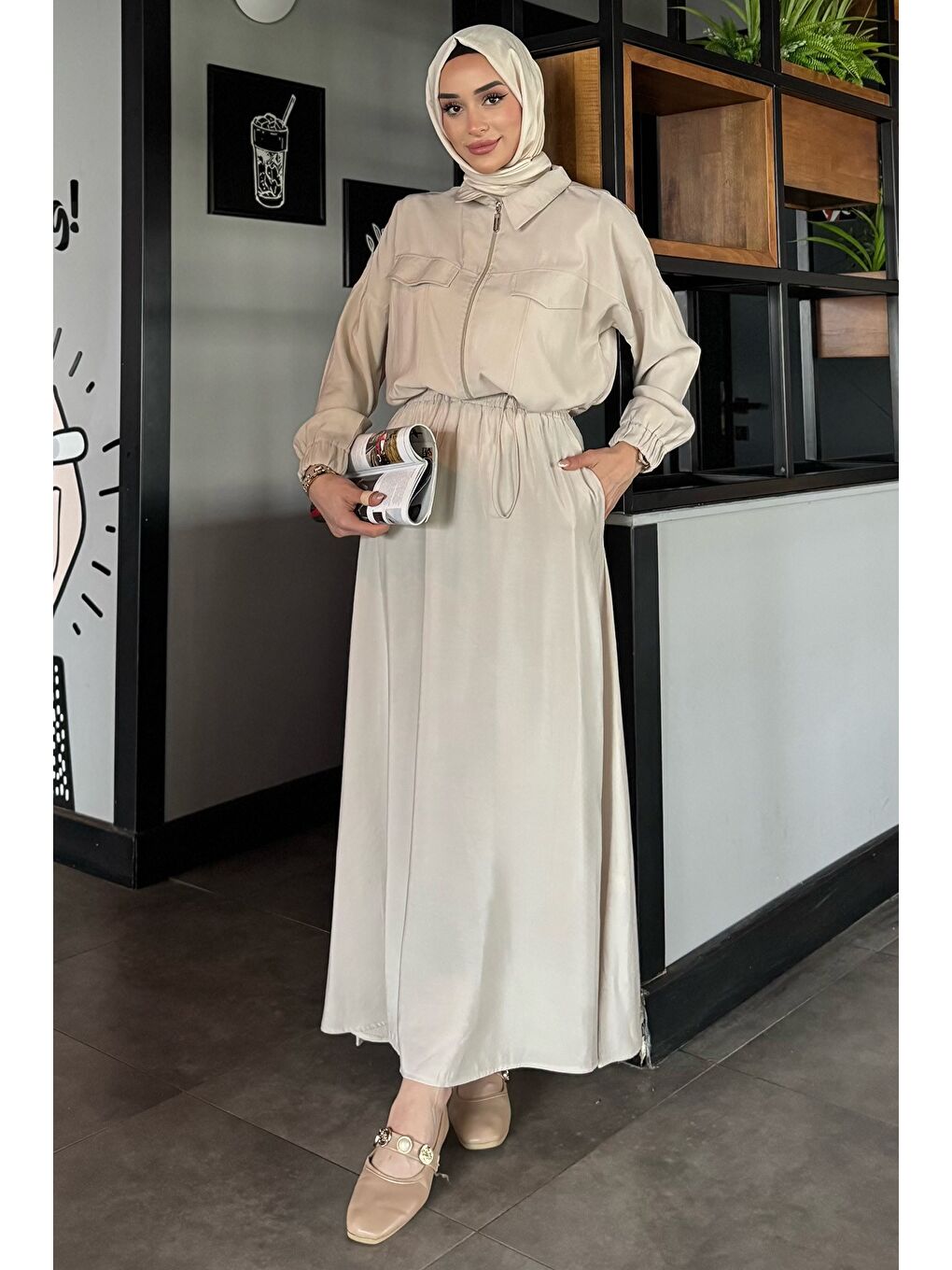 Bej Ön Fermuarlı Paraşüt Kumaş Etek Ceket Tesettür İkili Takım-3