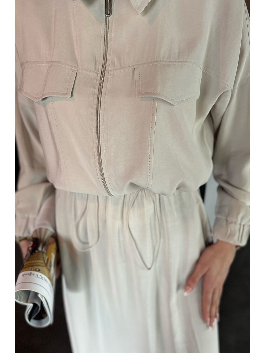 Bej Ön Fermuarlı Paraşüt Kumaş Etek Ceket Tesettür İkili Takım-4