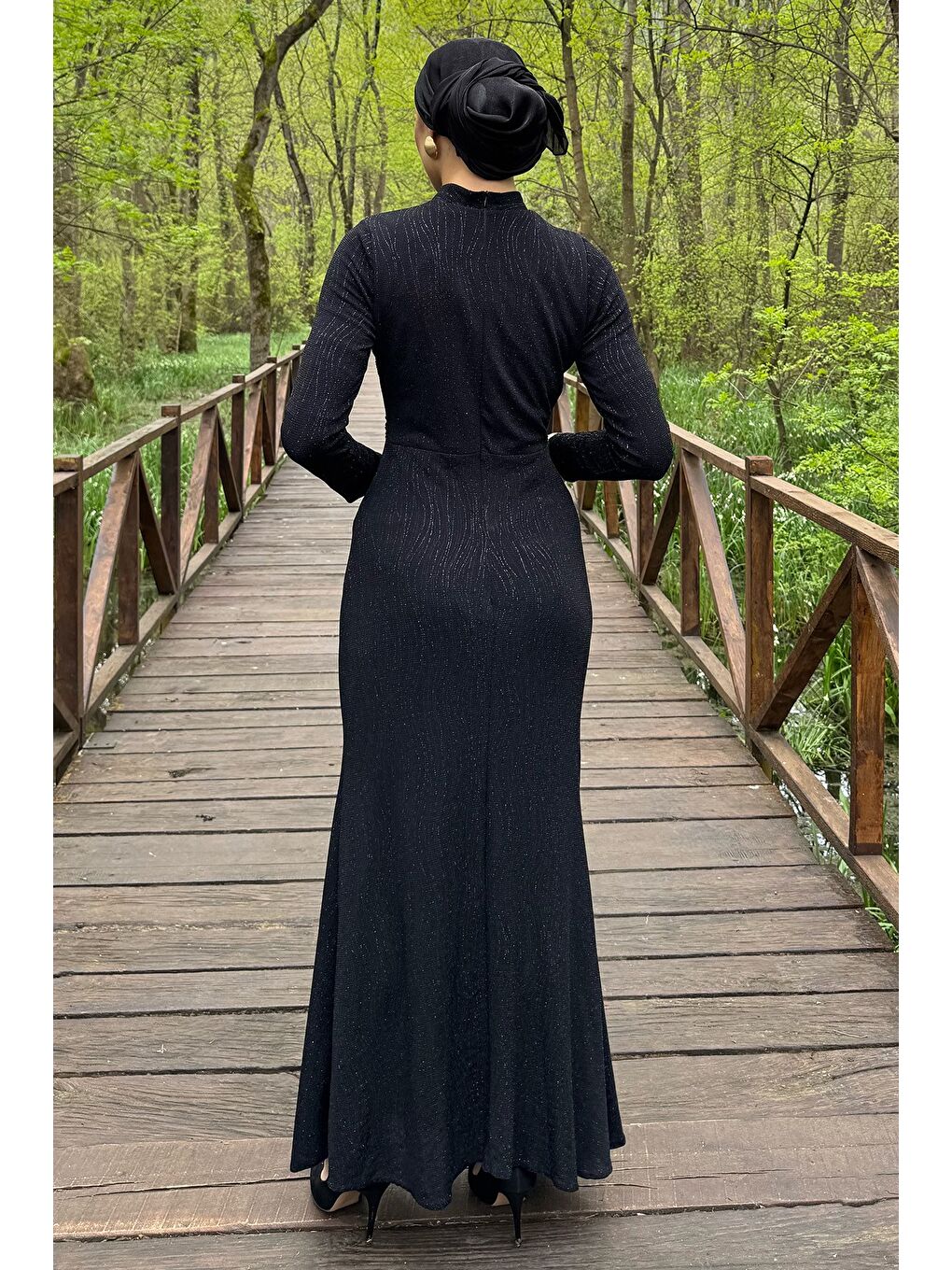 Siyah Kadın Ön Drapeli Taş İşlemeli Işıltılı Tesettür Abiye-6