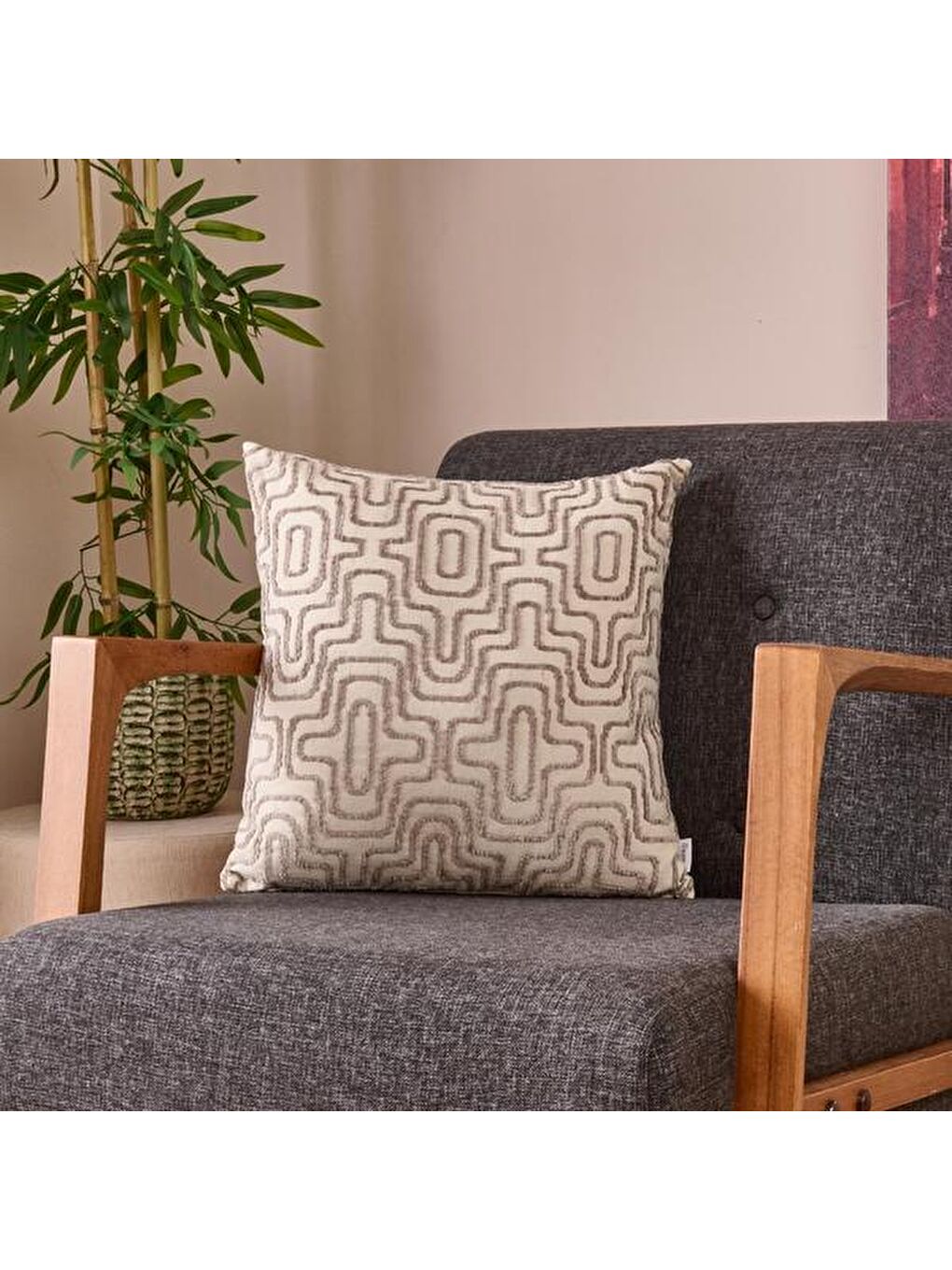 Soft Hugis Kırlent - Bej - 43x43 cm