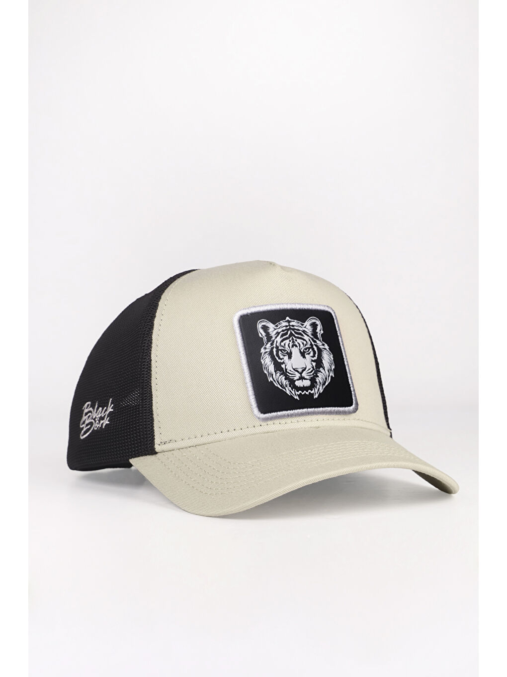 Kaplan Logolu Bej-Siyah Trucker Şapka