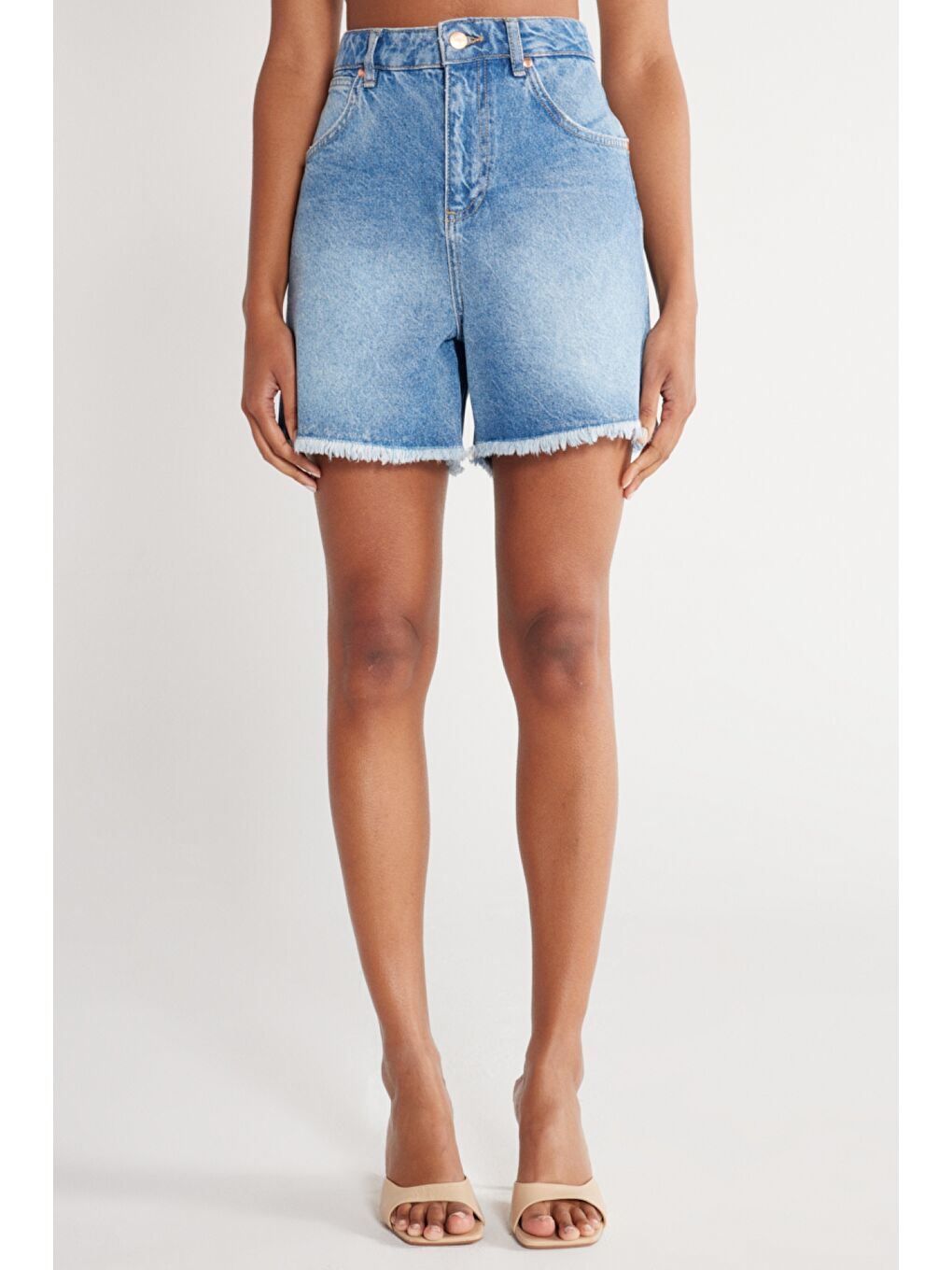 Donna Regular Fit Normal Kesim %100 Pamuk Açık Mavi Jean Jean Şort