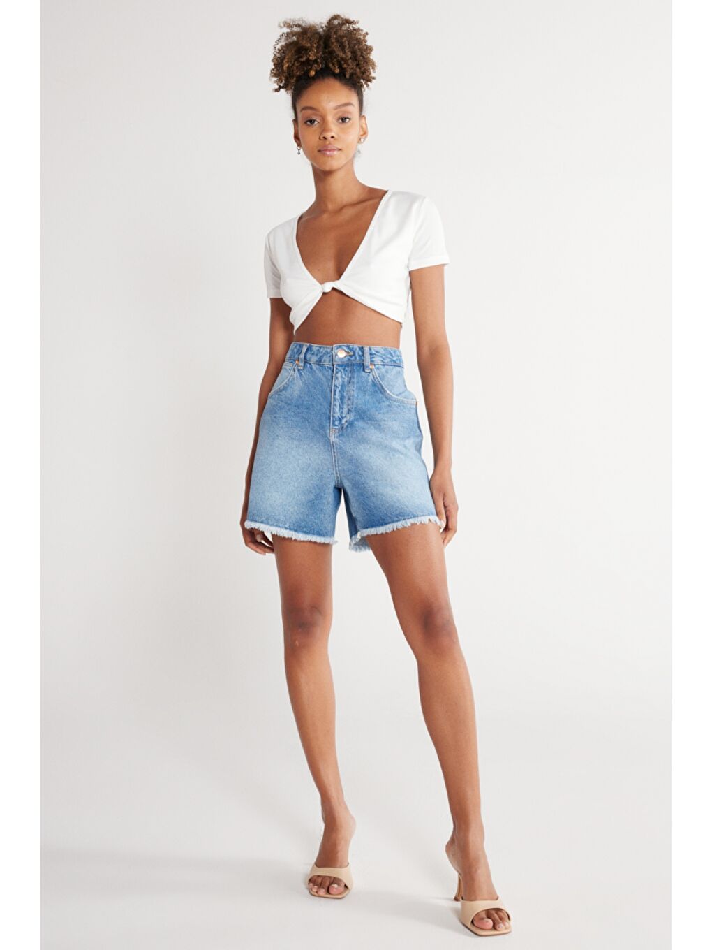 Donna Regular Fit Normal Kesim %100 Pamuk Açık Mavi Jean Jean Şort-1