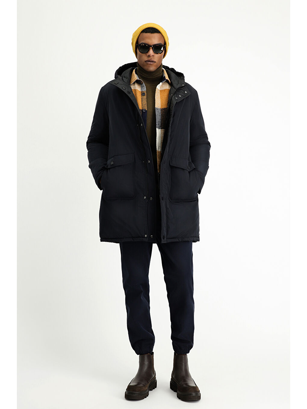 Lacivert Kapüşonlu Çift Taraflı Şişme Spor Kaban