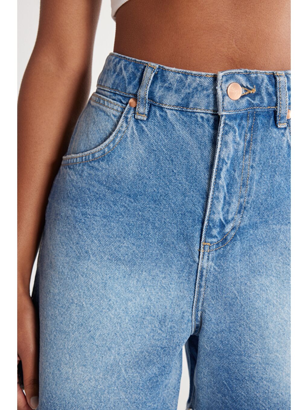 Donna Regular Fit Normal Kesim %100 Pamuk Açık Mavi Jean Jean Şort-5