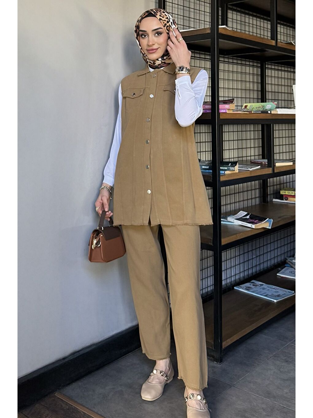 Ekru Tesettür Gabardin Yelek Pantolon İkili Takım-1