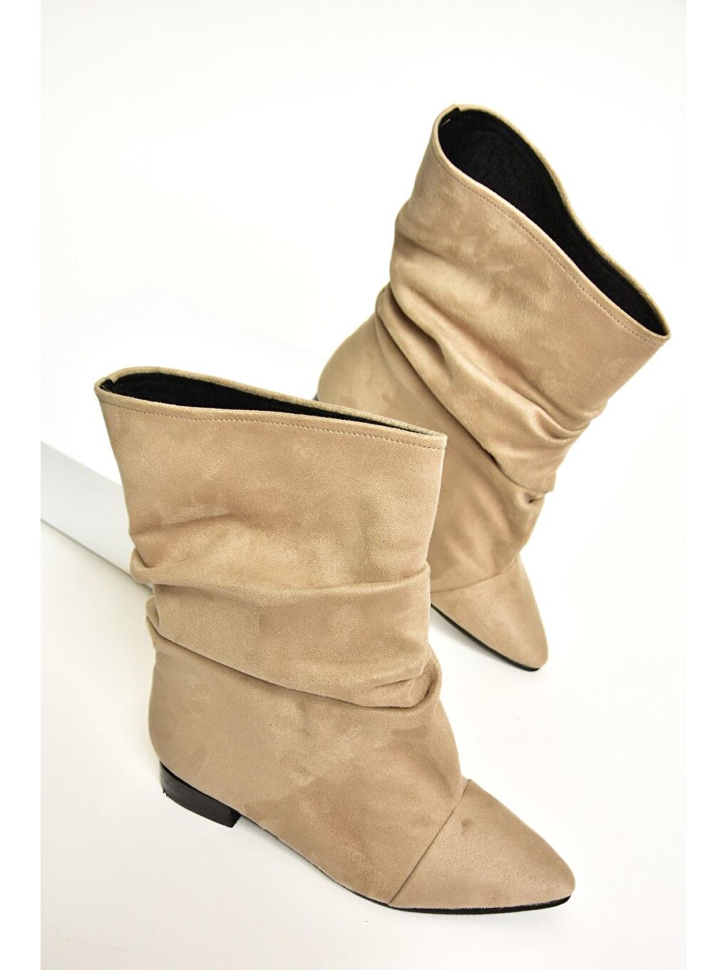 T7239640 Bej Kadın Bot-2