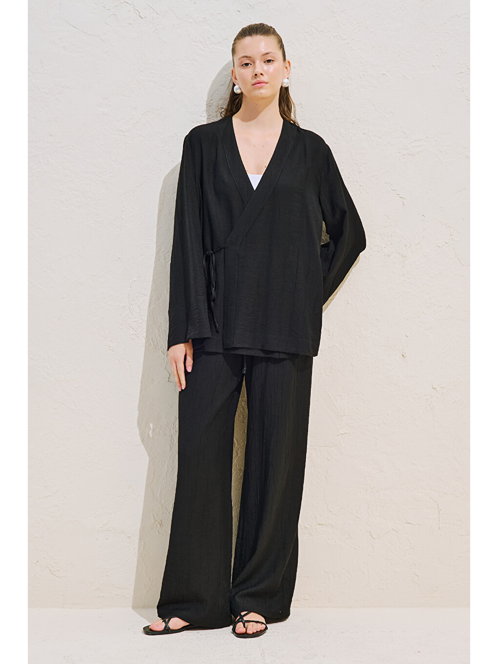 Dokulu Bağlamalı Kimono Bluz Siyah-1