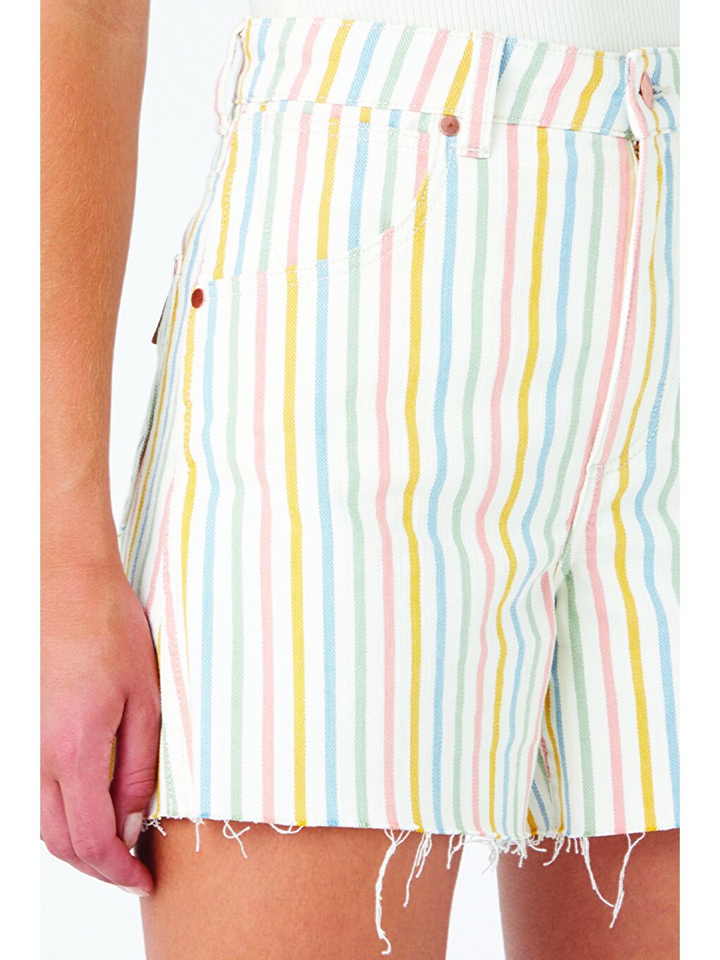 Beyaz Regular Fit Rahat Kesim Esnek Jean Şort-3