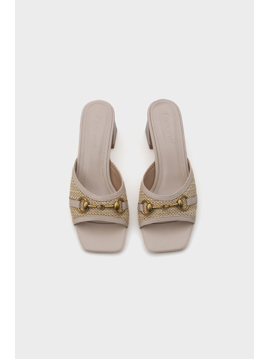 Bej Natalie Hasır Orta Topuklu Ahşap Tokalı Kadın Terlik-5