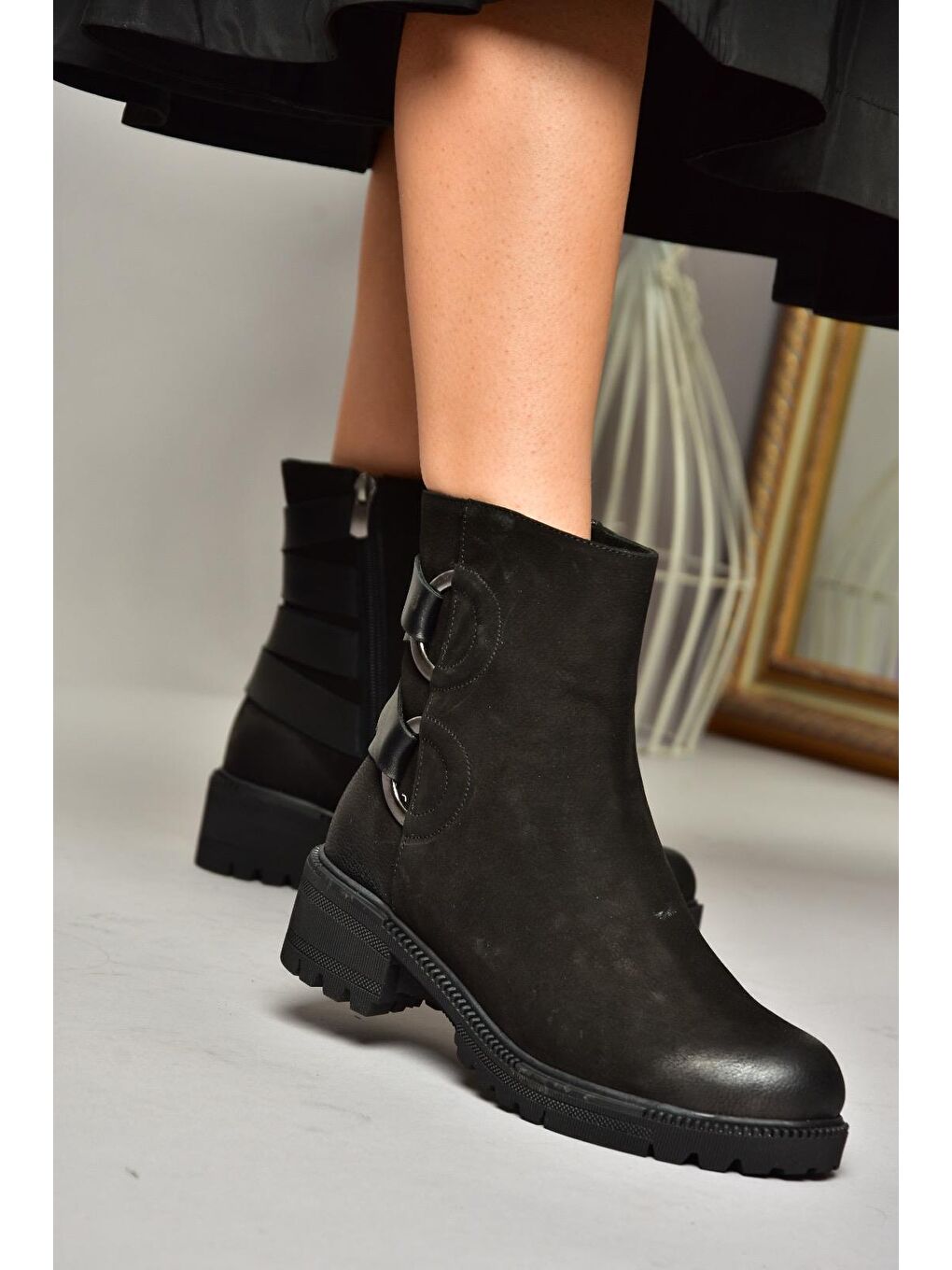 T6540471 Siyah Kadın Bot-1