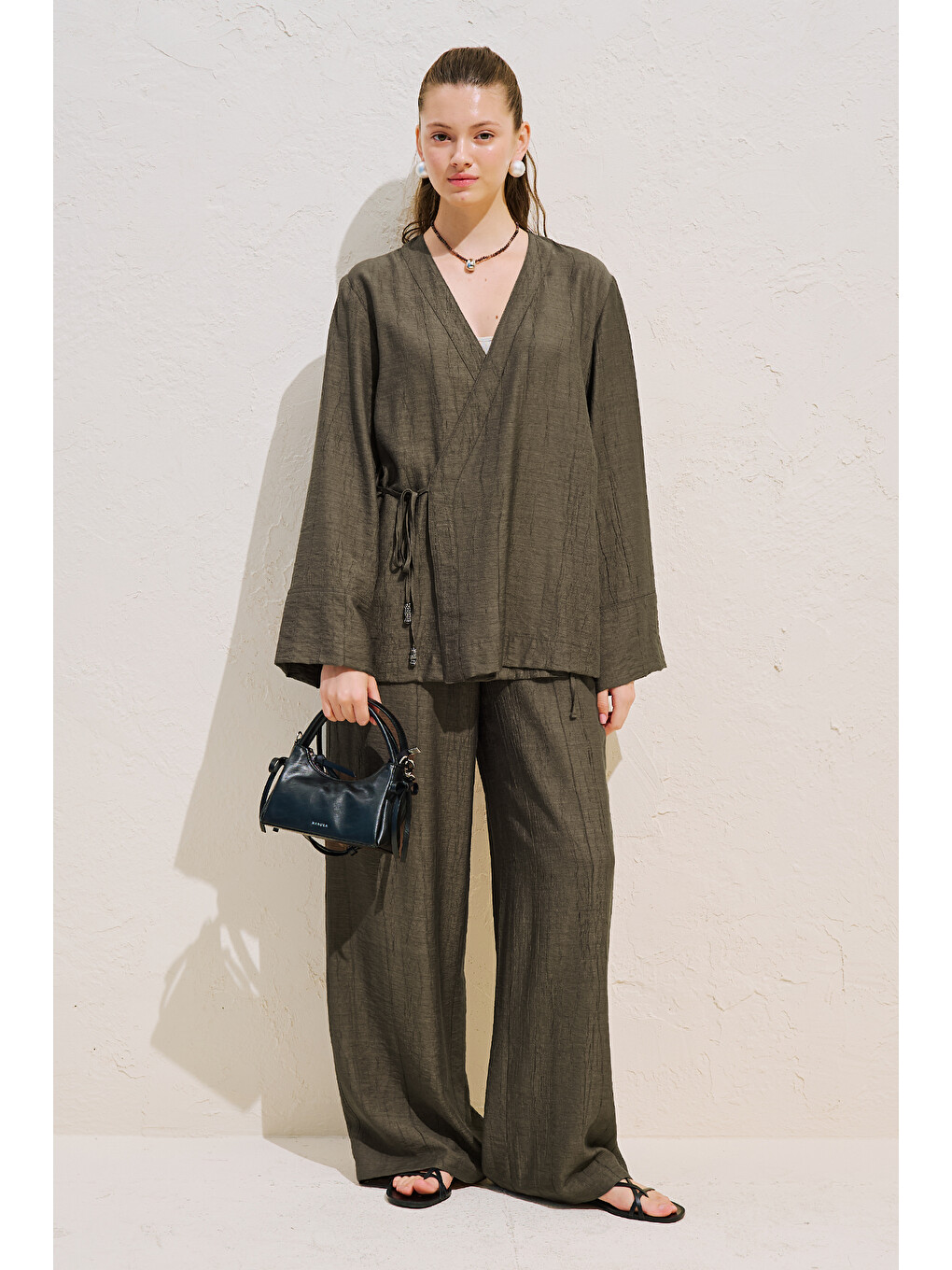 Bej Dokulu Bağlamalı Kimono Bluz Vizon-2