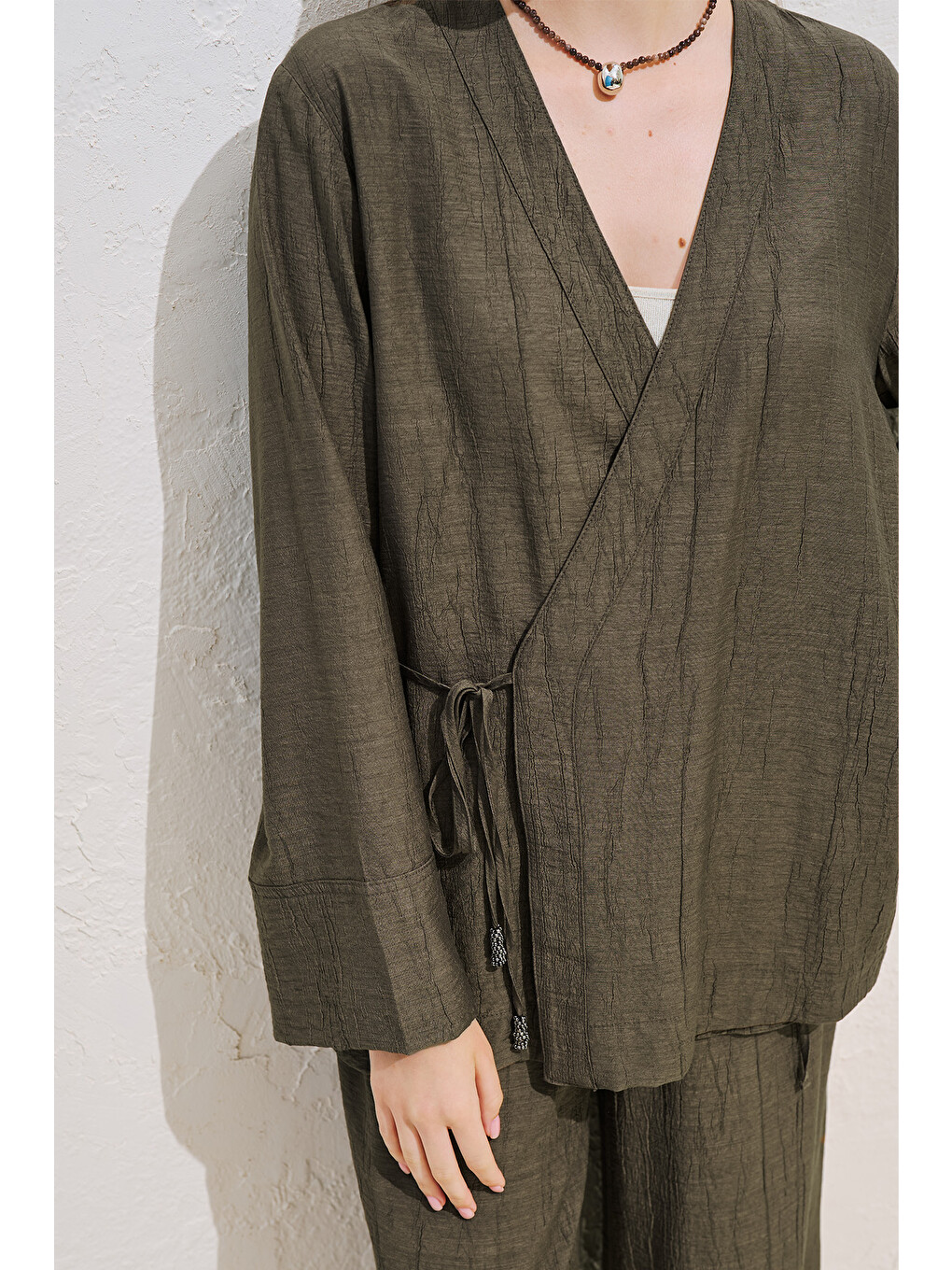 Bej Dokulu Bağlamalı Kimono Bluz Vizon-4