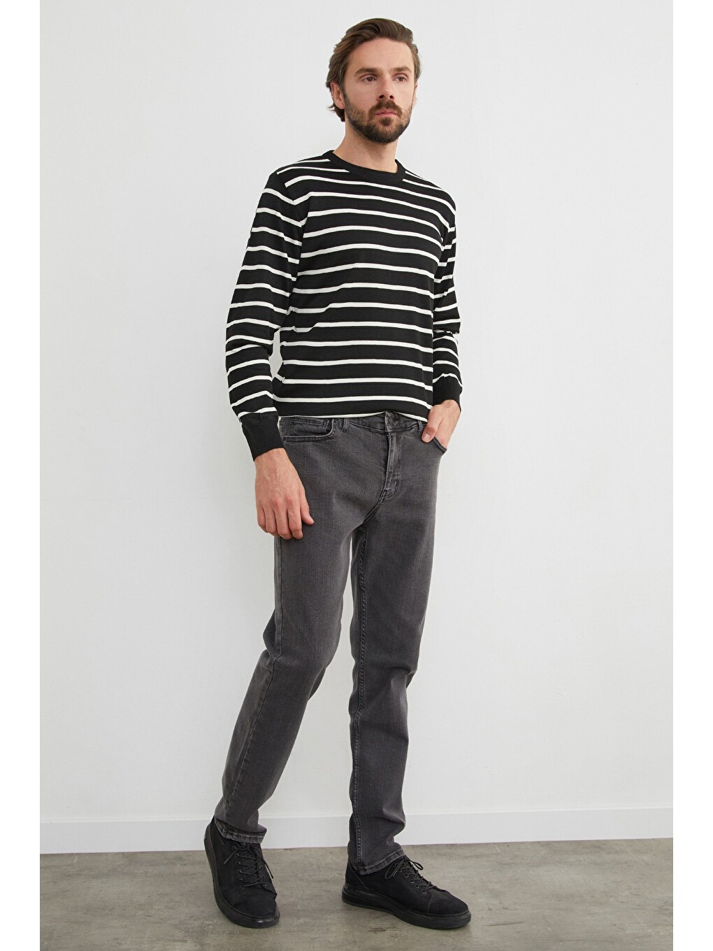 Gri Fermuarlı Straight Jean Pantolon