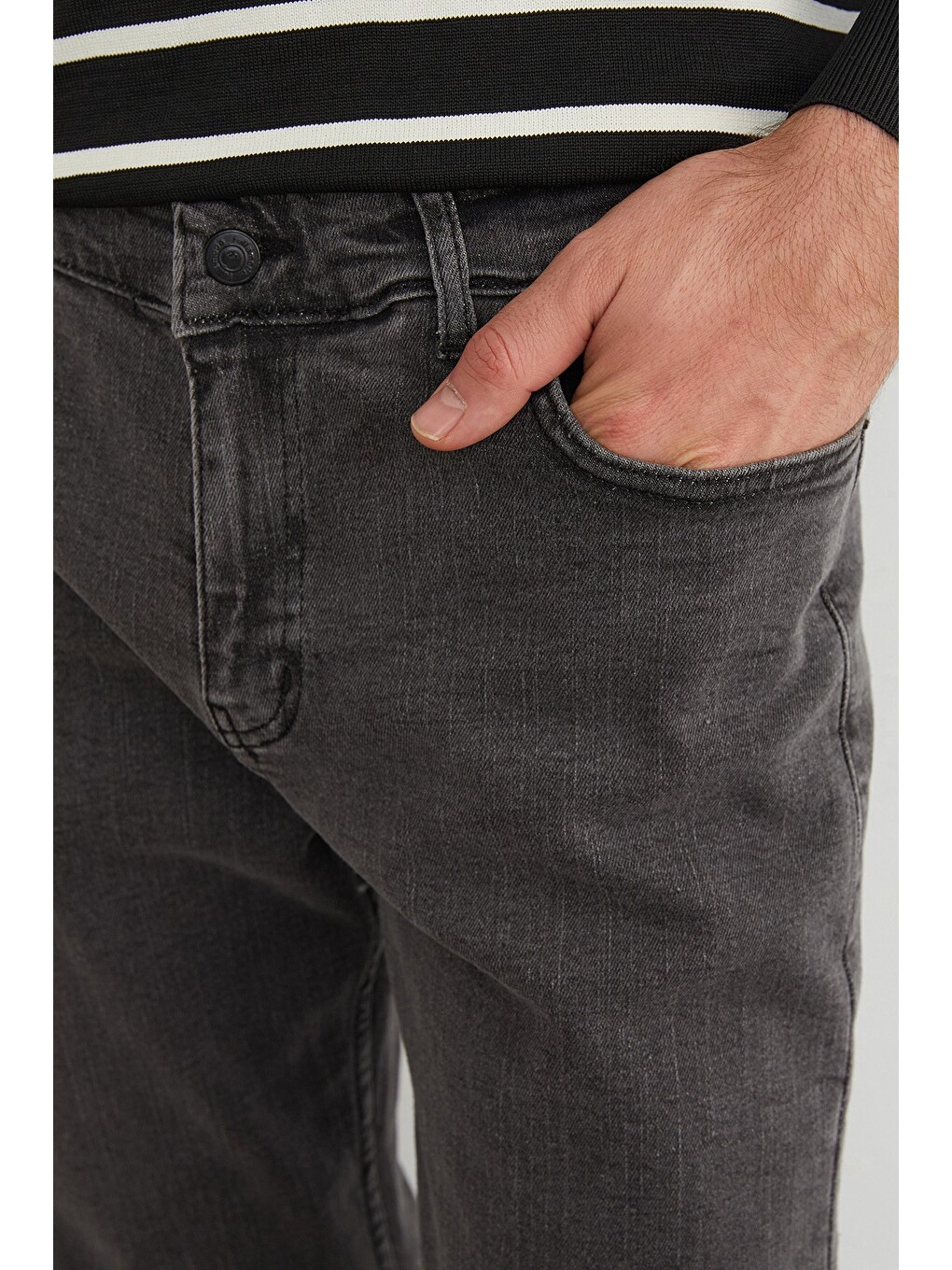 Gri Fermuarlı Straight Jean Pantolon-3