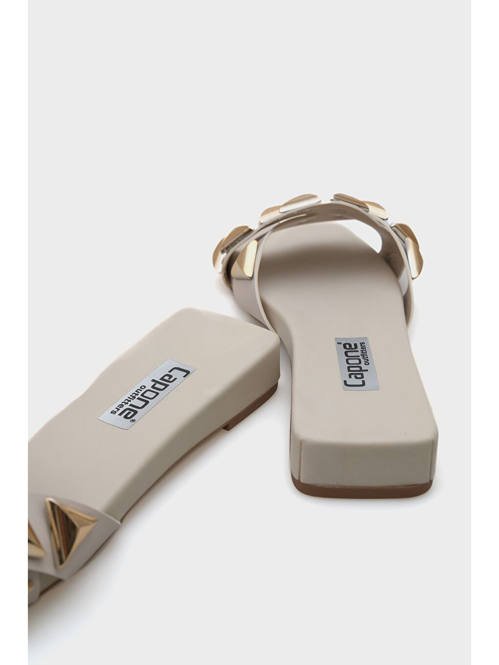 Bej Manon Küt Burunlu Metal Aksesuarlı Kısa Topuklu Konfor Kadın Terlik-4