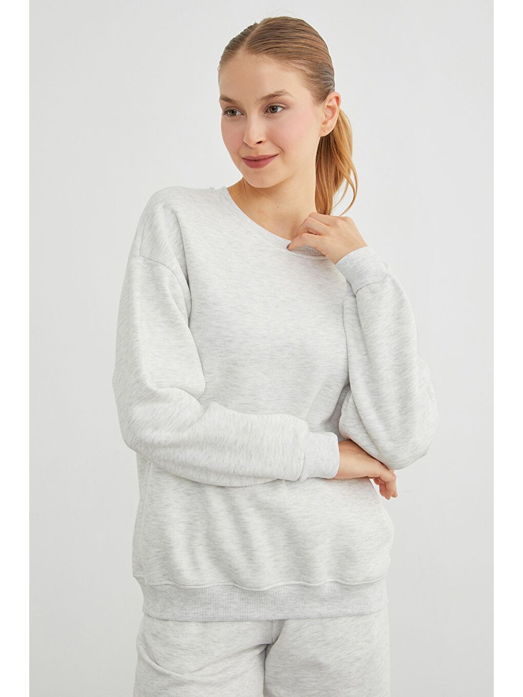 Gri 3 İplik Kalp Baskılı Bisiklet Yaka Sweatshirt-1