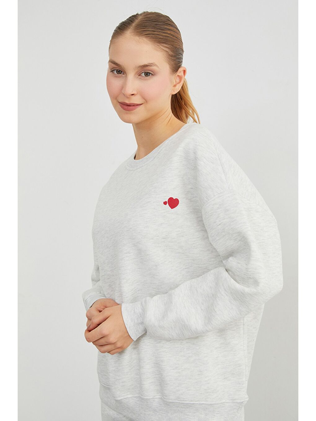 Gri 3 İplik Kalp Baskılı Bisiklet Yaka Sweatshirt-4