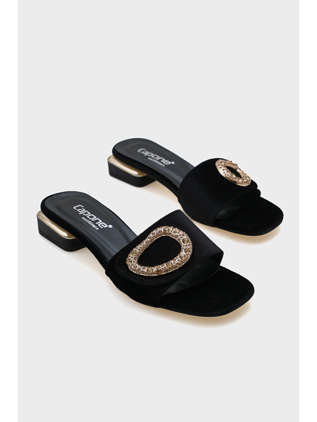 Siyah Malva Yuvarlak Küt Burunlu Taşlı Tokalı Kadın Kısa Topuklu Terlik-1