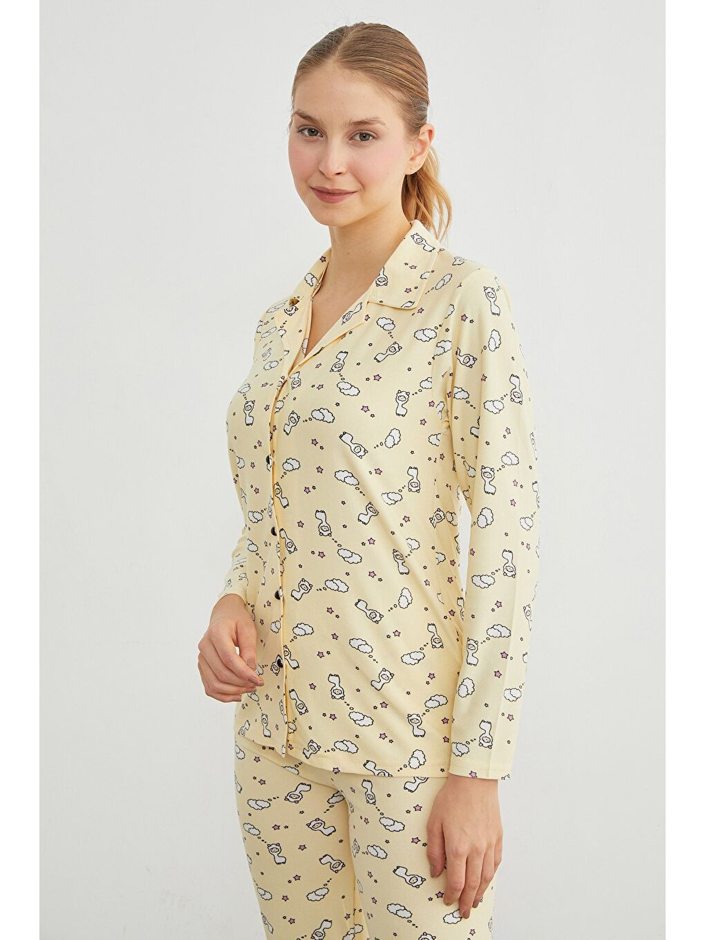 Sarı Ayıcık Desenli Gömlek Yaka Süet Pijama Takımı-4