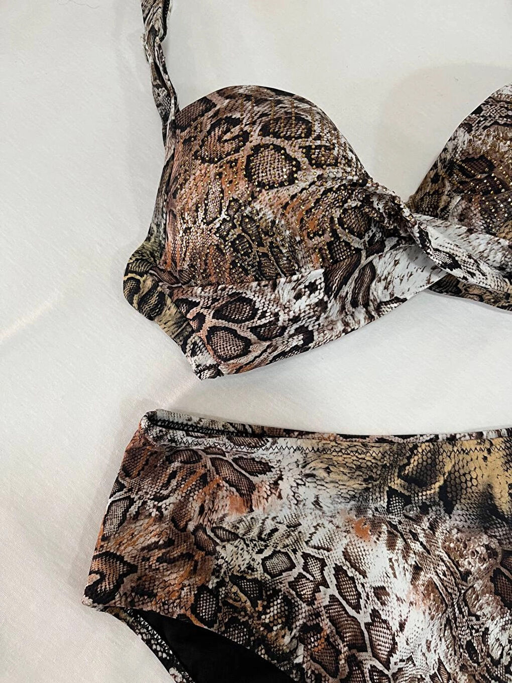 Kadın Kahverengi Leopar Desenli Astarlı Büyük Beden Bikini Takımı HZL25S-LC25006-3