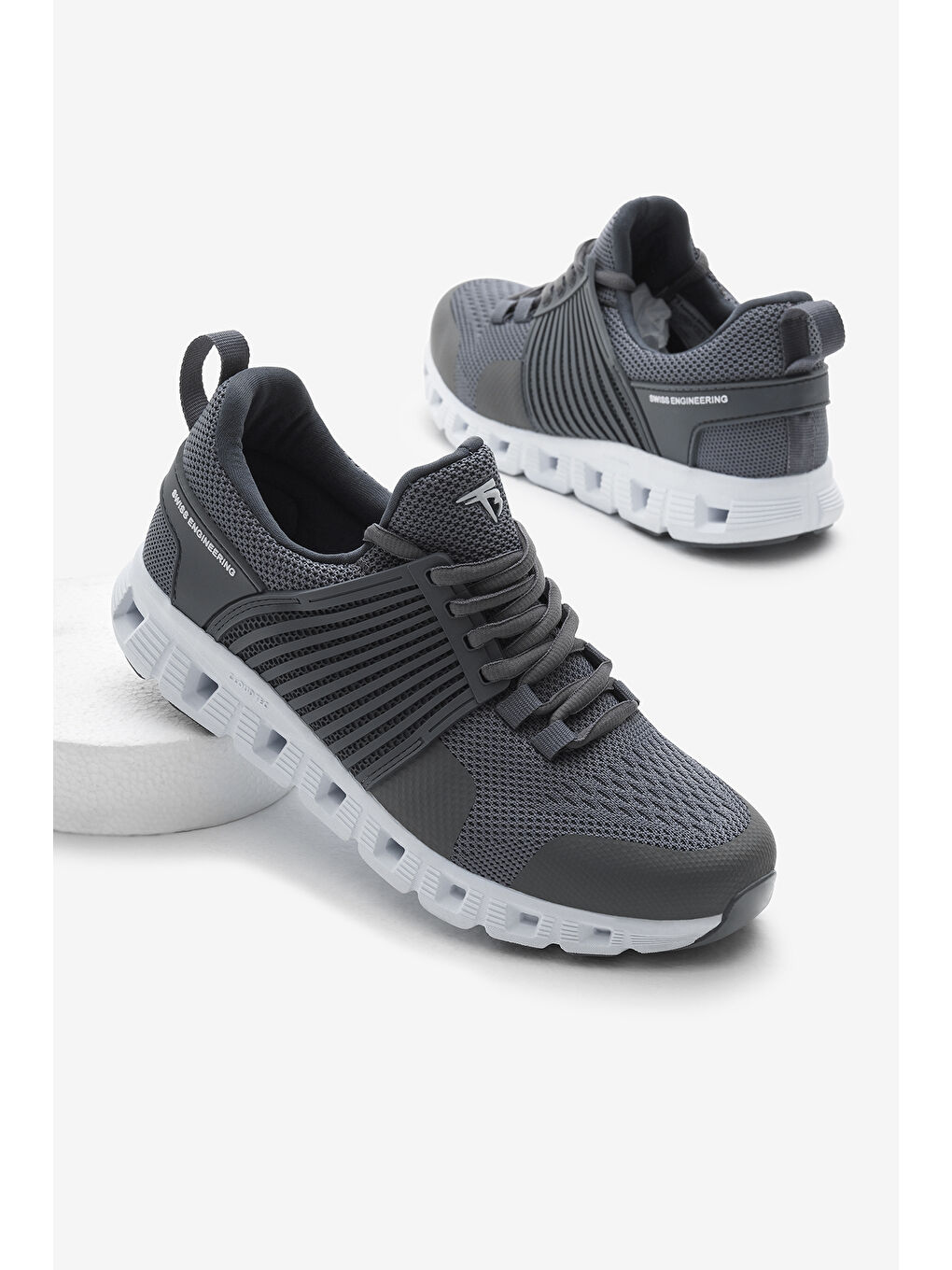 Gri Unisex Füme Tasarım Termo Taban Şeritli Nefes Alabilen Kumaş Bağcıklı Spor Ayakkabı