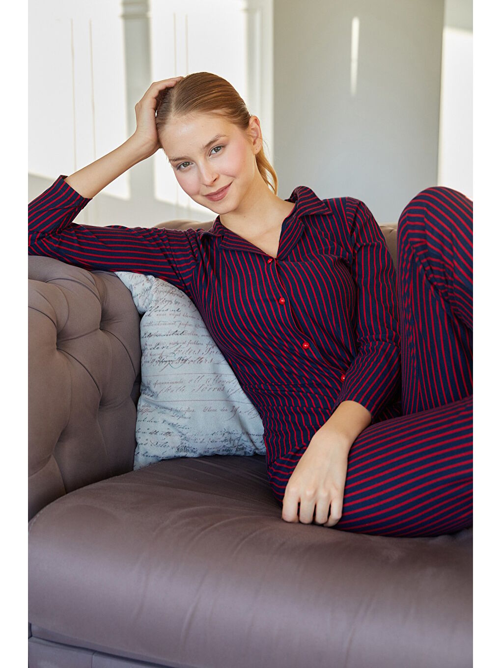 Mavi Ayıcık Desenli Gömlek Yaka Süet Pijama Takımı-1