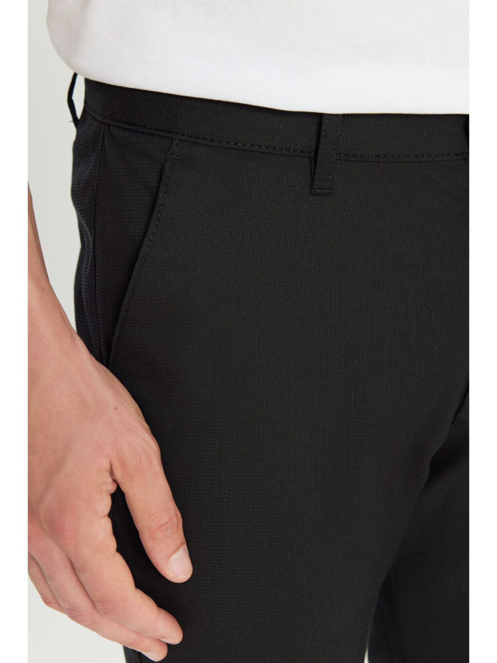 Erkek Siyah Pamuklu Slim Fit Dar Kesim Armürlü Yan Cepli Casual Pantolon-3