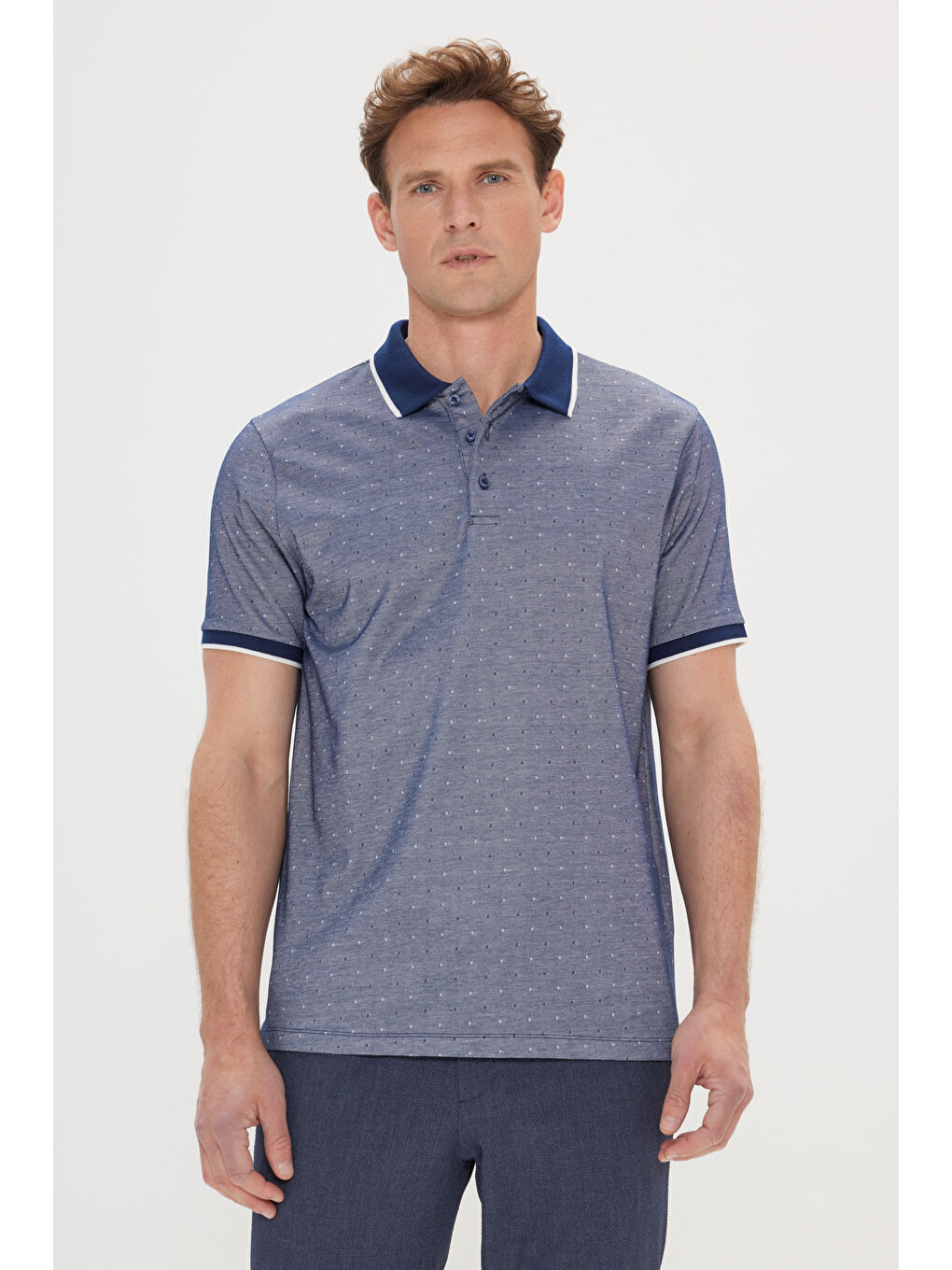 Erkek Lacivert Regular Fit Rahat Kesim Polo Yaka Pamuklu Cepli Jakarlı Tişört-2