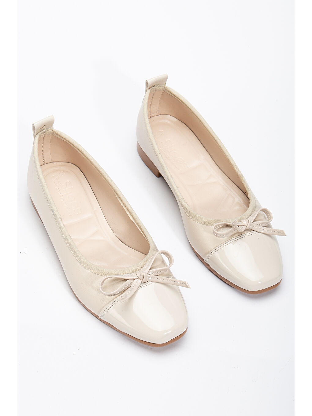 Kadın Bej Yanı Hasır Detaylı Fiyonklu Babet-2