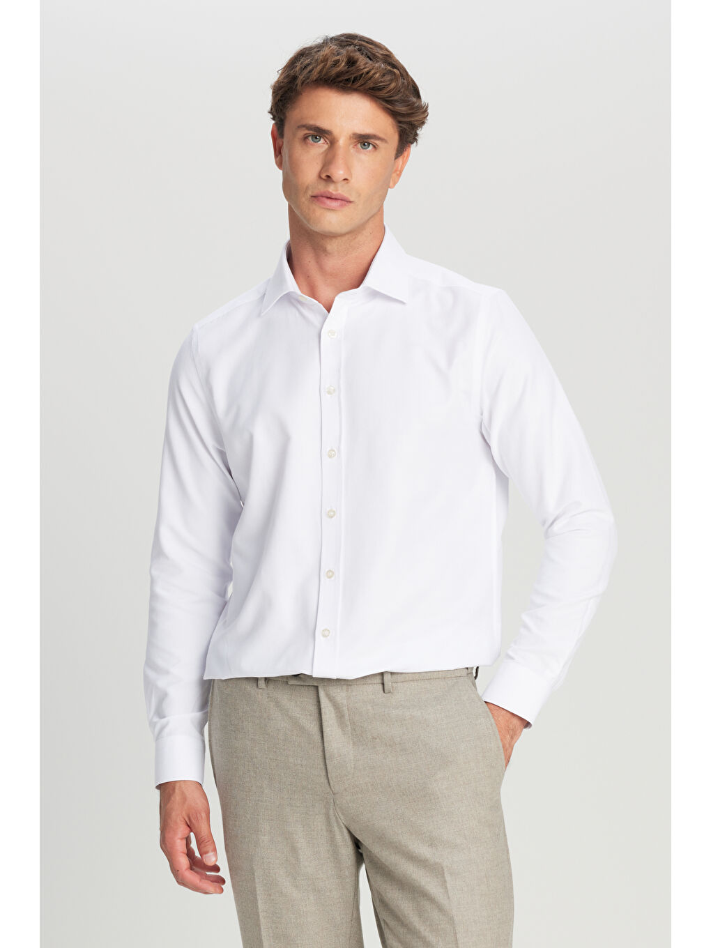 Erkek Beyaz Pamuklu Slim Fit Dar Kesim Klasik Yaka Armürlü Gömlek