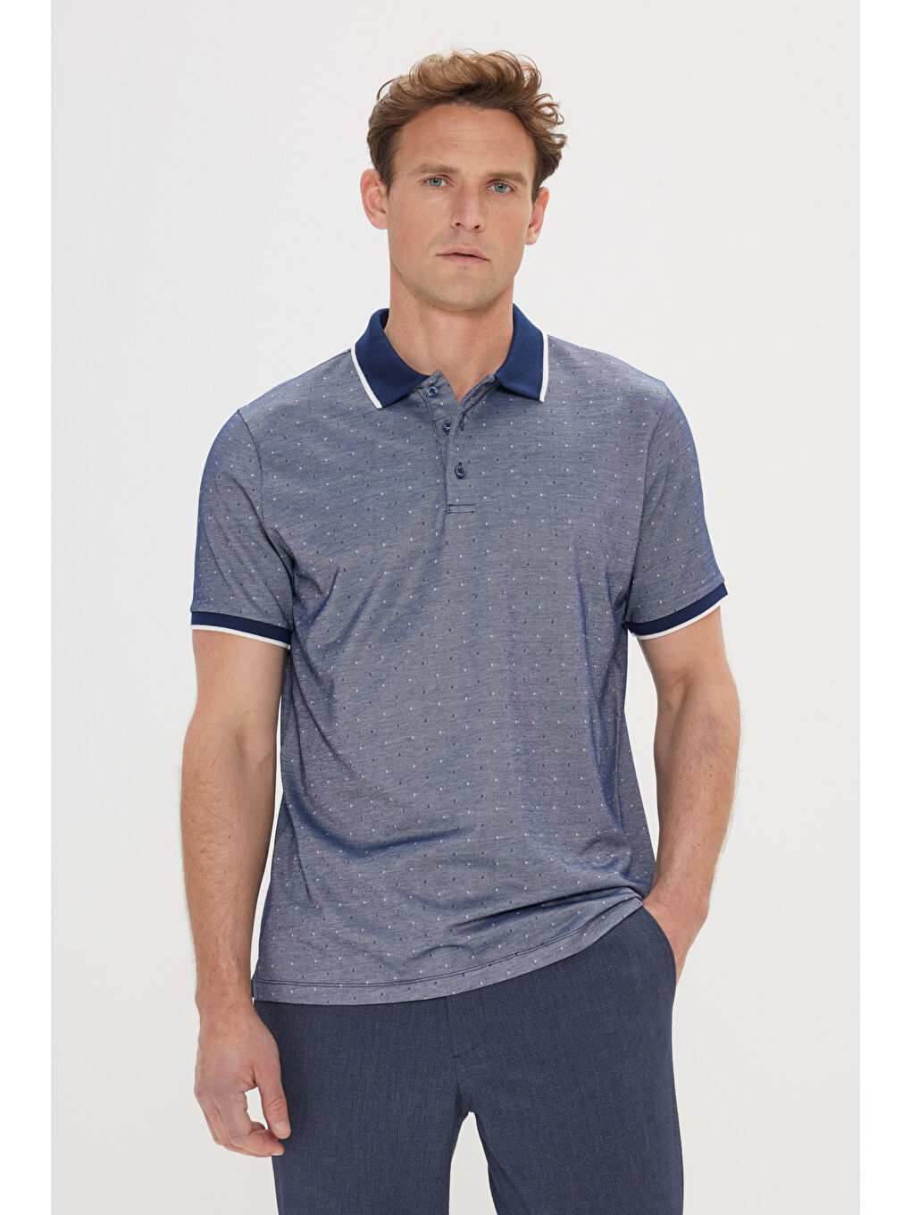 Erkek Lacivert Regular Fit Rahat Kesim Polo Yaka Pamuklu Cepli Jakarlı Tişört-3