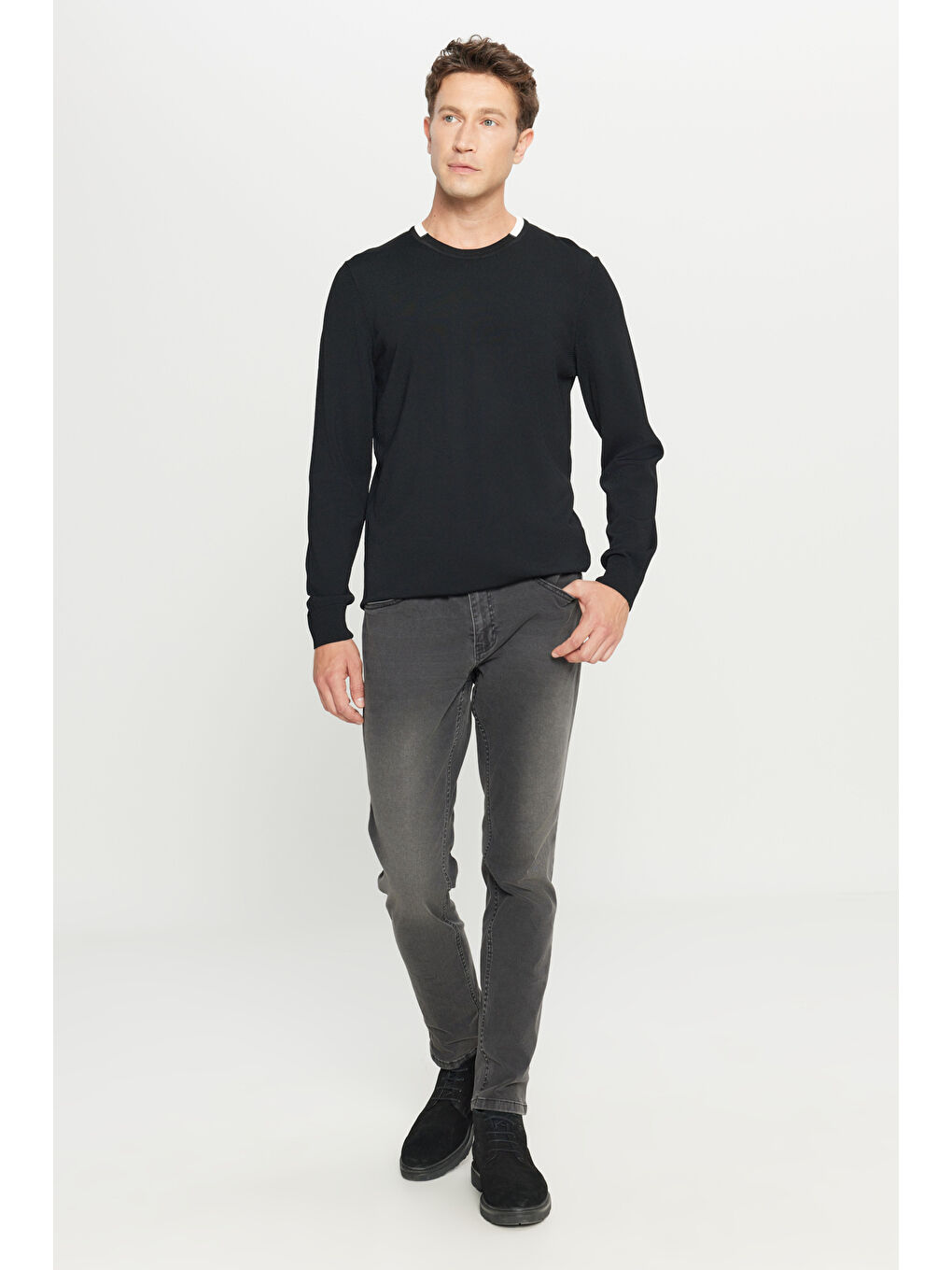 Erkek Siyah Standart Fit Normal Kesim Bisiklet Yaka Triko Kazak-1