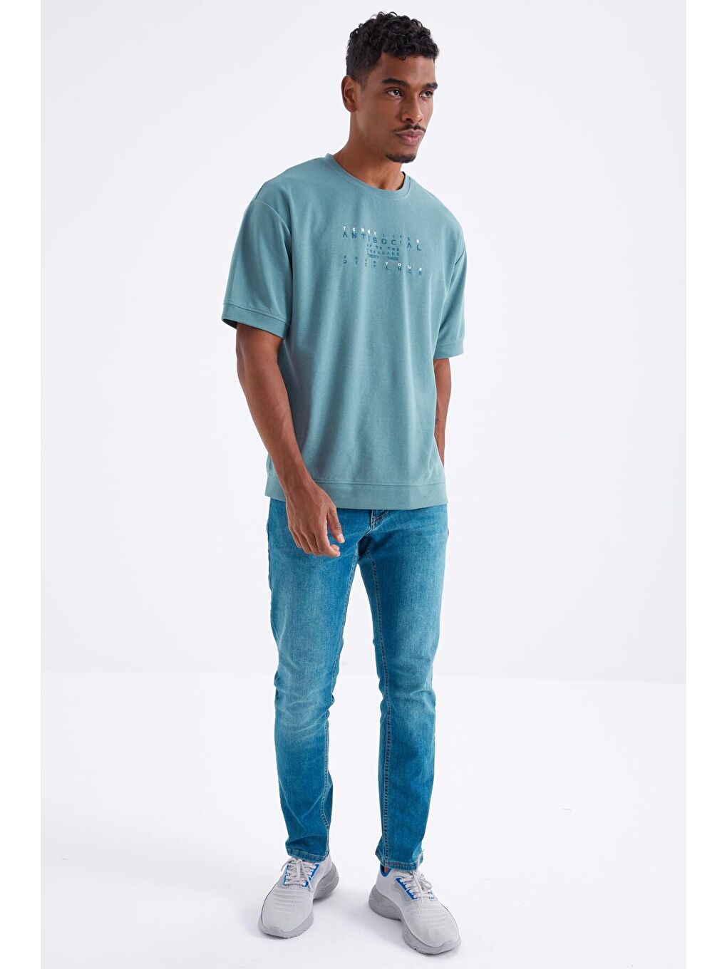 TOMMYLIFE Mint Yeşili Küçük Yazı Nakışlı O Yaka Erkek Oversize T-Shirt  - 88103 - 3