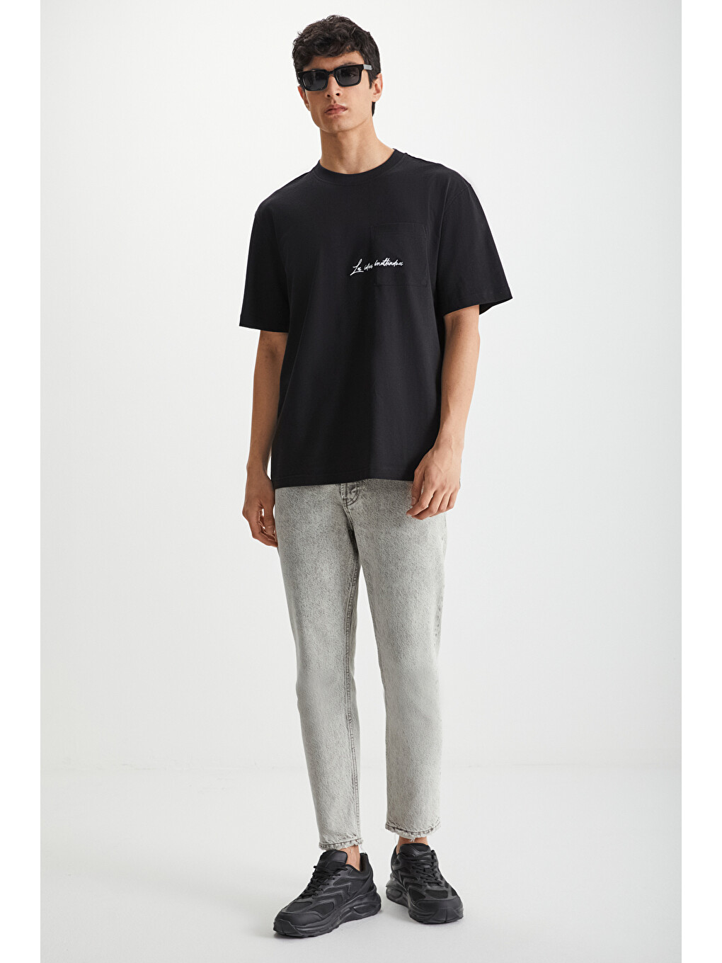 Kravın Erkek %100 Pamuk Bisiklet Yaka Baskılı Siyah T-shirt-1
