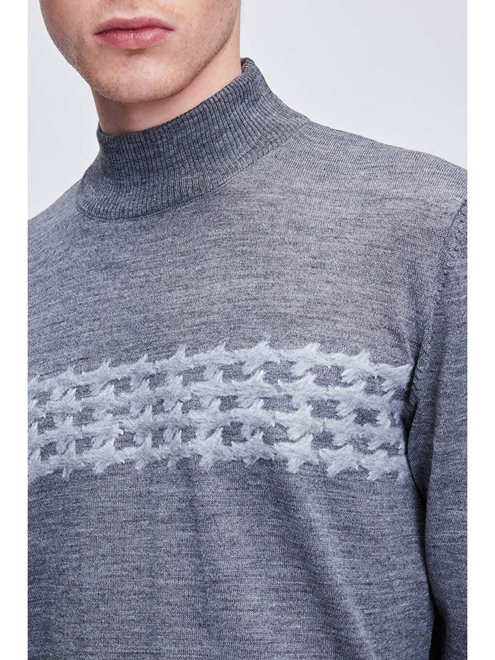 Gri Regular Fit Jakarlı Yarım Balıkçı Yaka Yünlü Triko Kazak-3