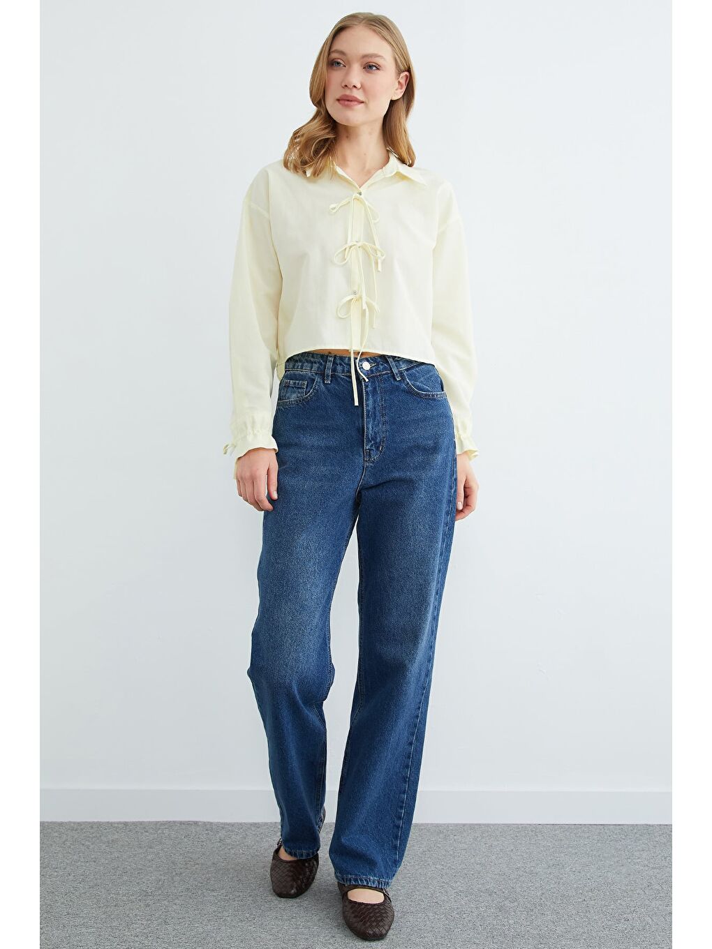 Sarı Önü Bağlamalı Düğmeli Crop Gömlek-2