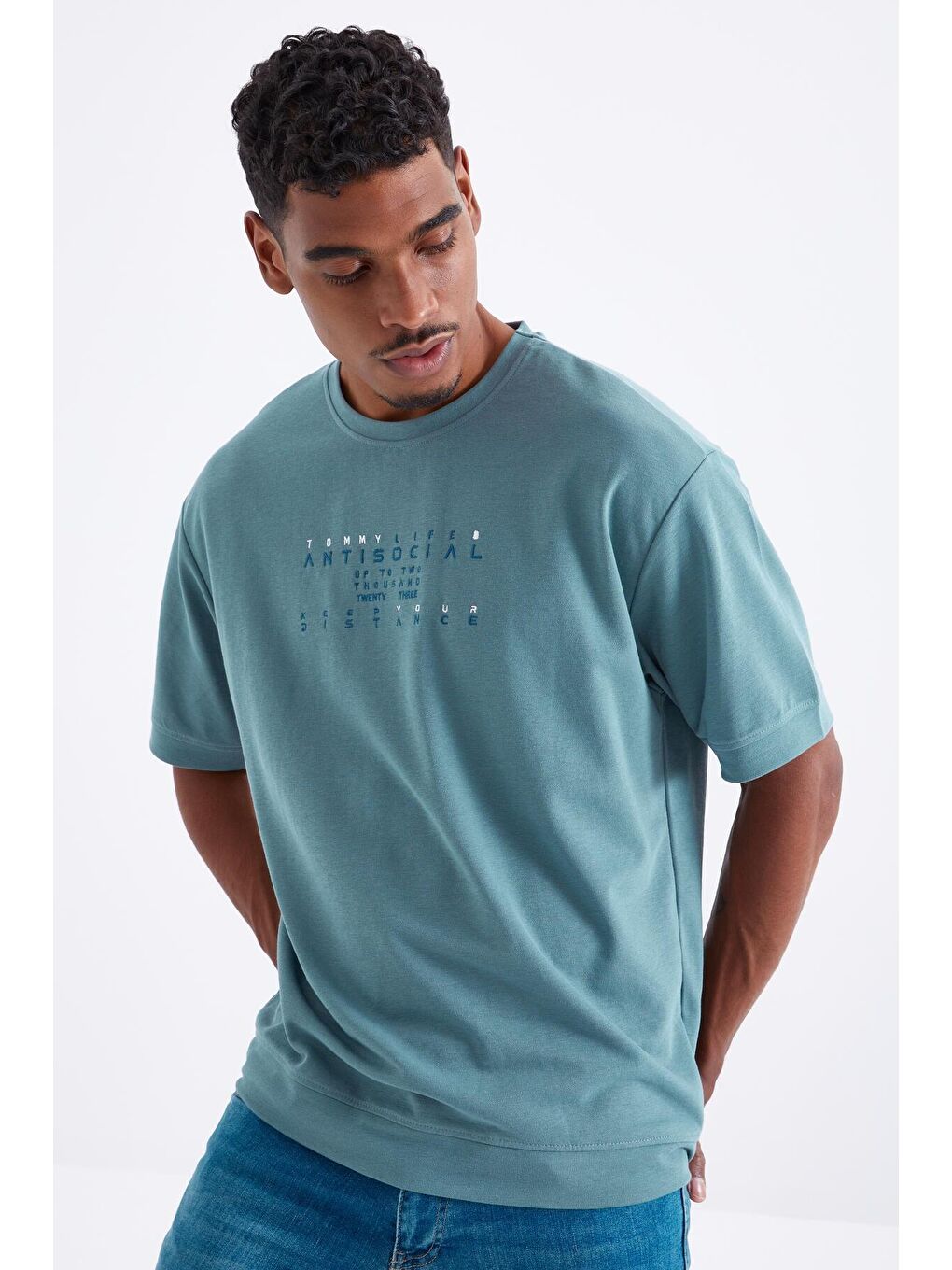 TOMMYLIFE Mint Yeşili Küçük Yazı Nakışlı O Yaka Erkek Oversize T-Shirt  - 88103 - 4