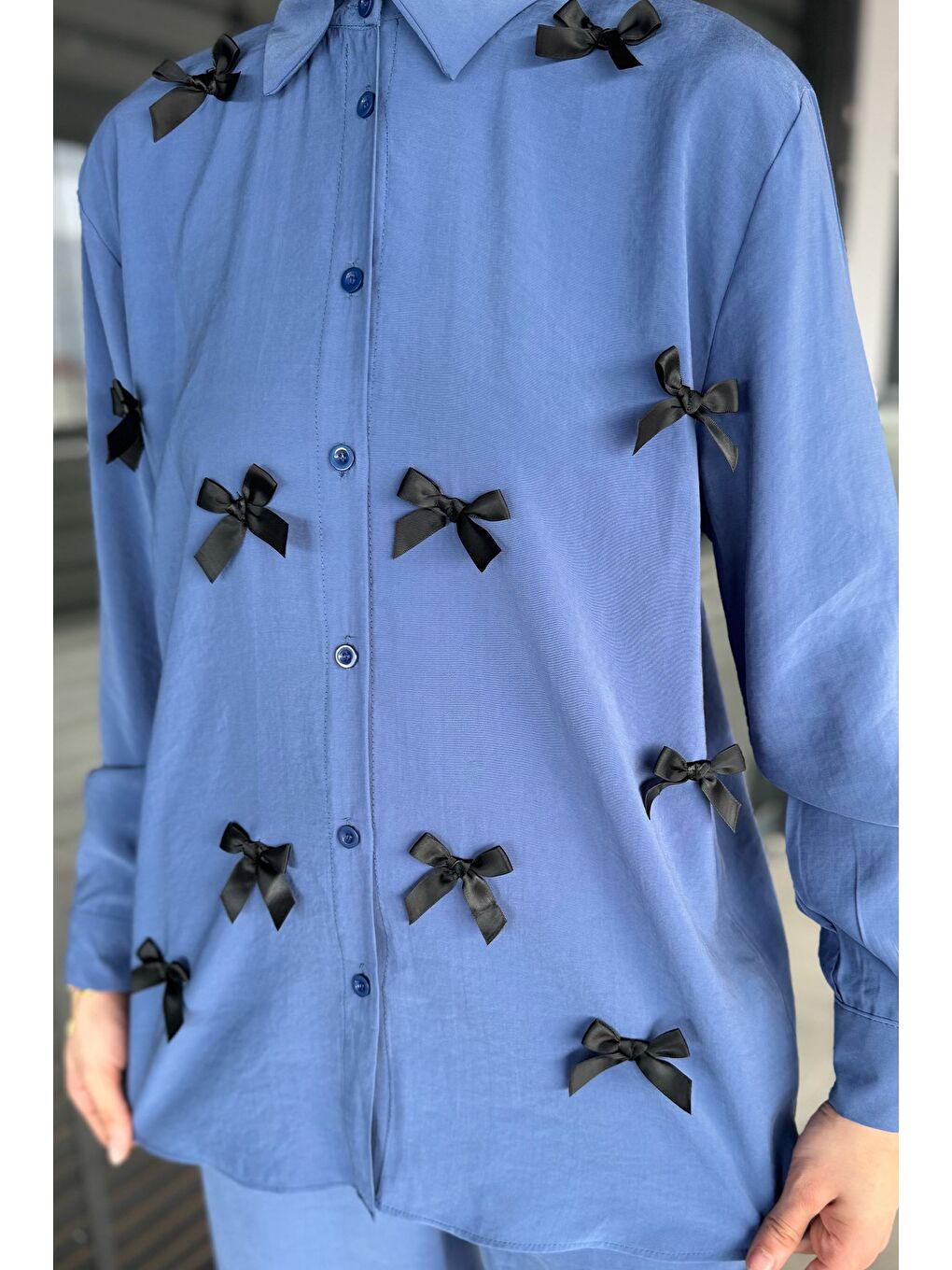 İndigo Kadın Fiyonk Detaylı Tesettür Gömlek Pantolon İkili Takım-5