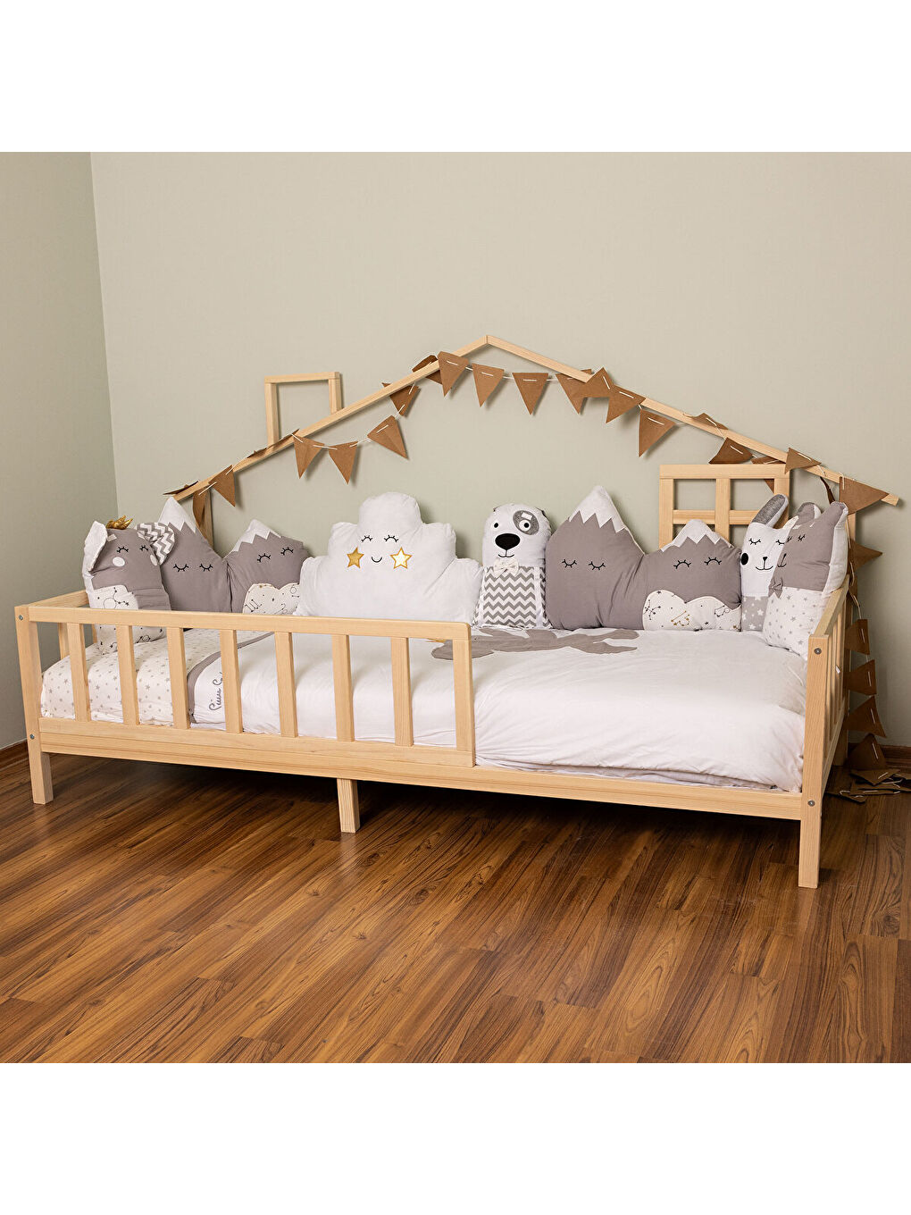 Star Arkası Çatılı Montessori-1