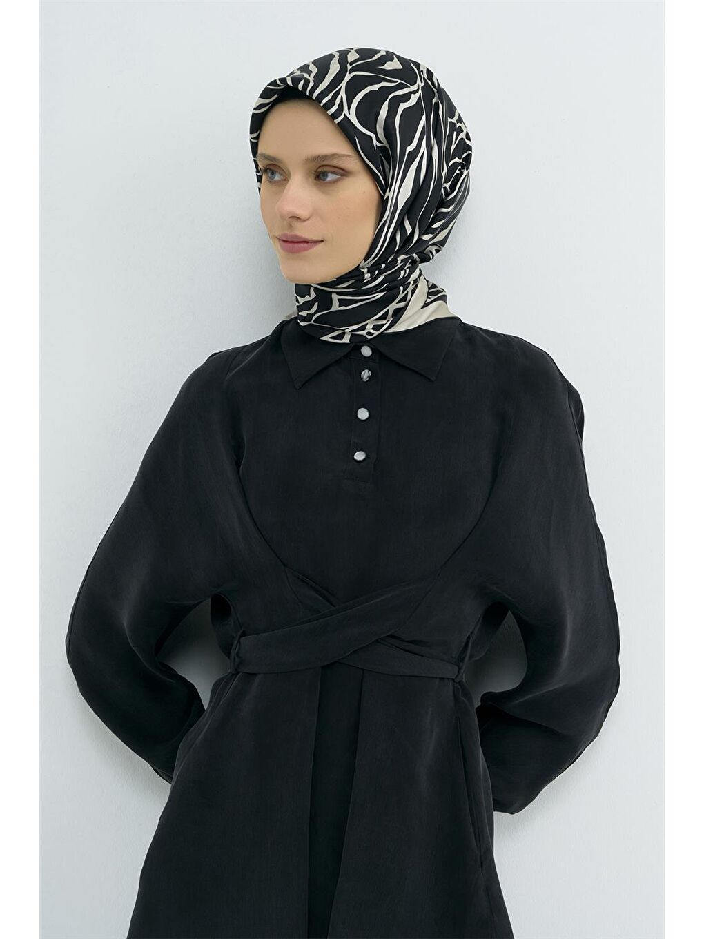 Siyah Saf İpek Twill Eşarp 9511D 14