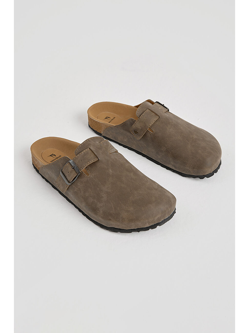 Bej Erkek Vizon Kalın Poli Taban Tokalı Önü Kapalı Terlik