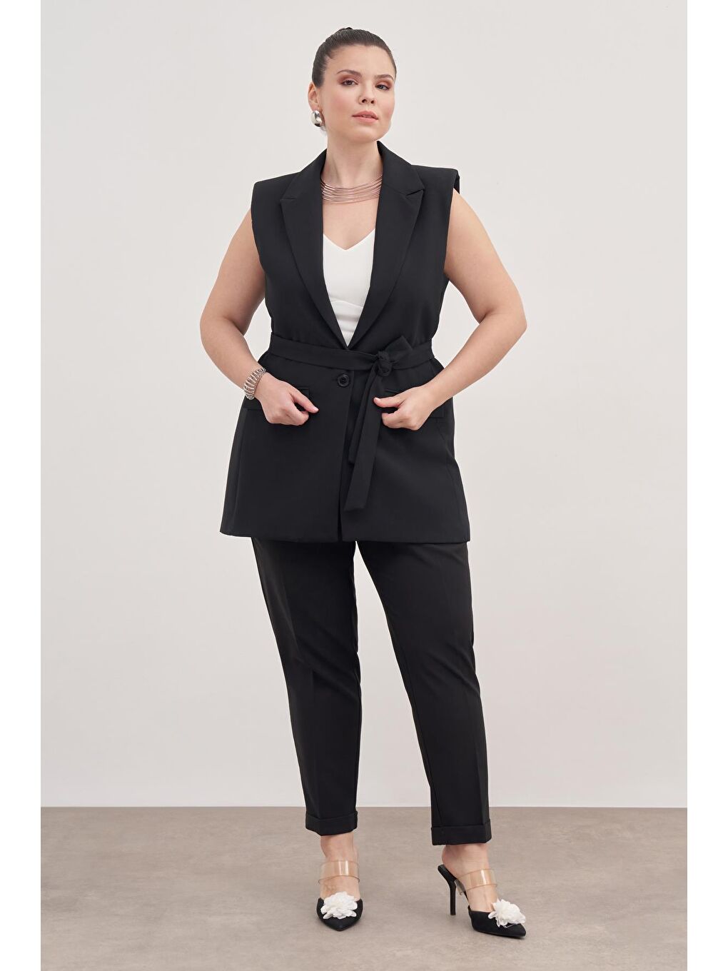 Siyah Astarlı Kuşaklı Uzun Yelek-3