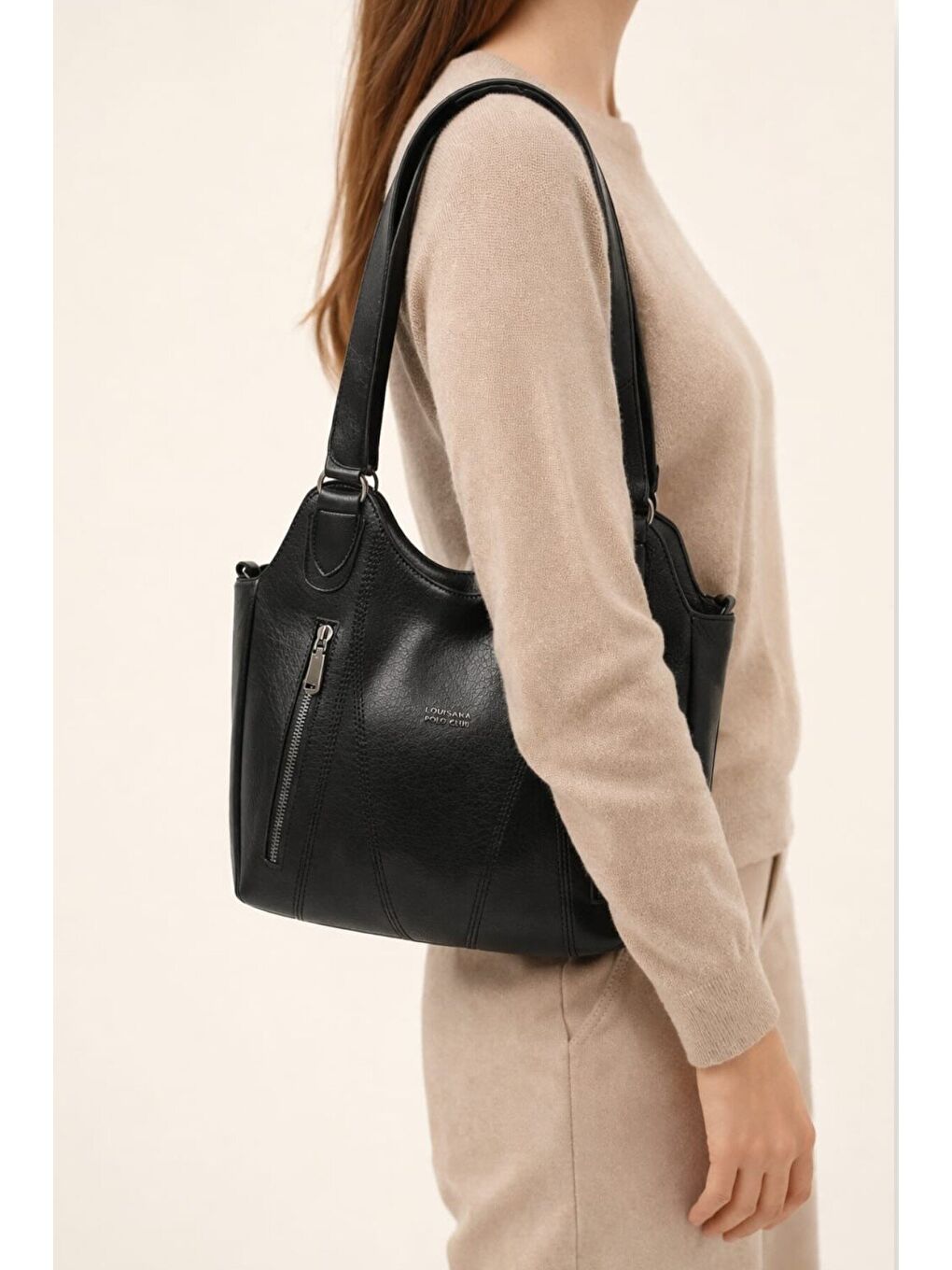 Kadın Siyah Çift Fermuar Detaylı Geniş Hacimli Omuz Çantası 12649-1