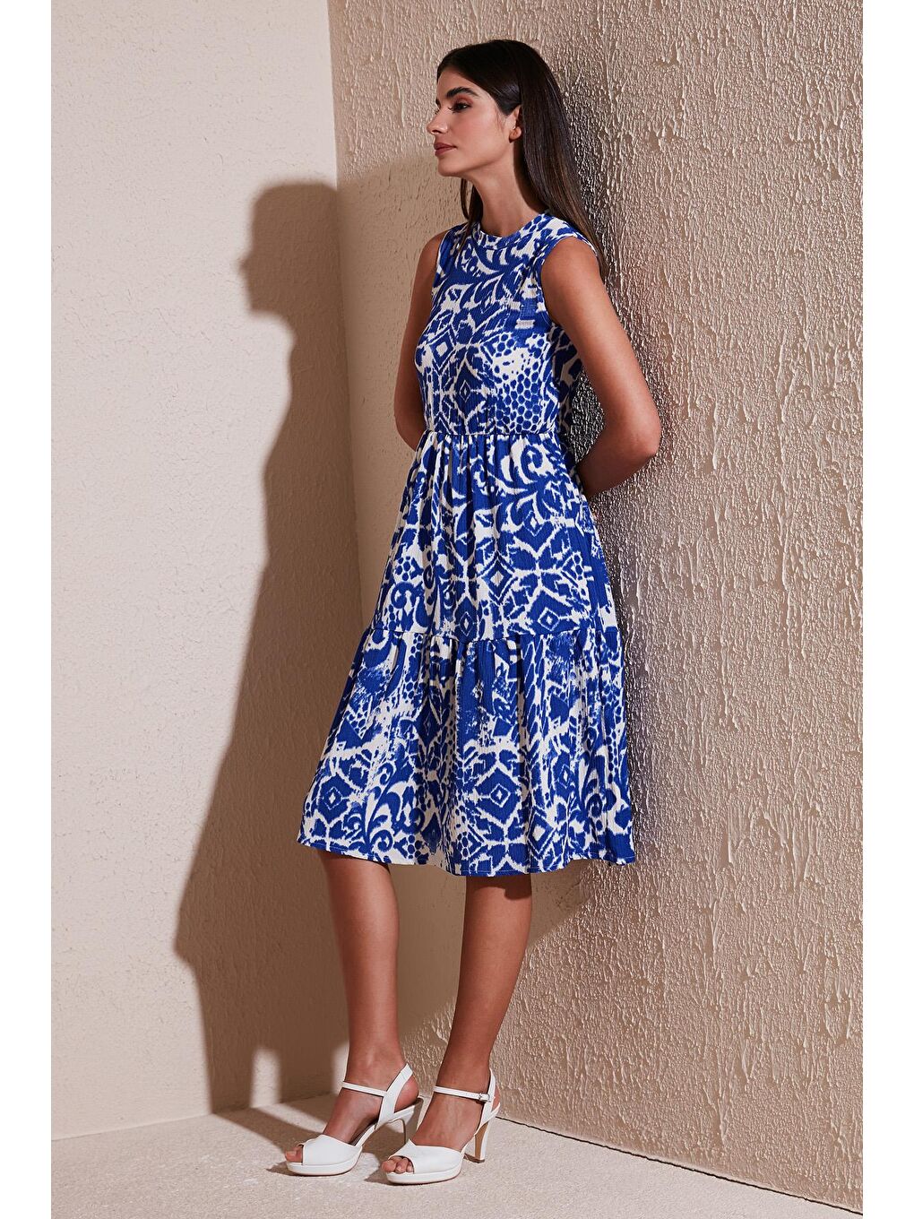 Mavi Desenli Regular Fit Kolsuz Elbise 5865731-1