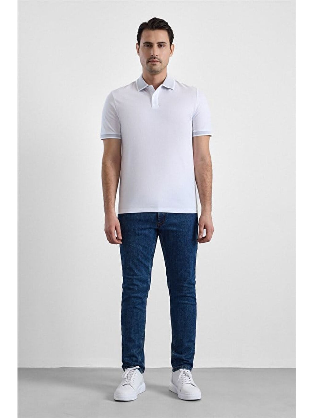 Beyaz Regular Düz Baskısız Pike Fermuarlı Polo Yaka Nefes Alabilen Tişört-3