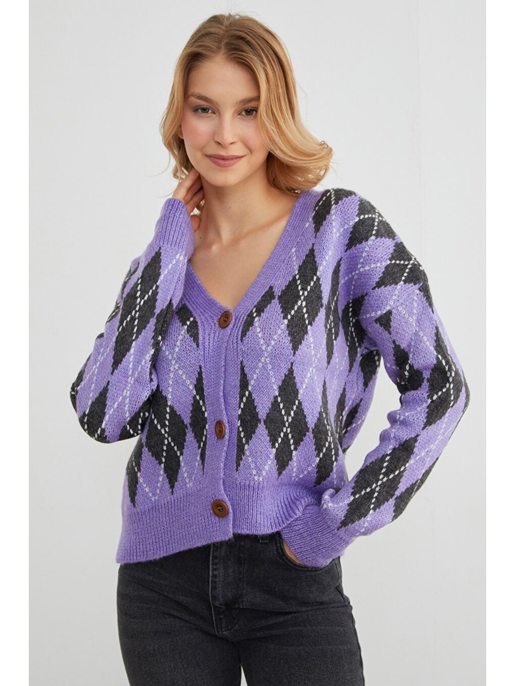 Lila Baklava Desenli Düğmeli Triko Hırka