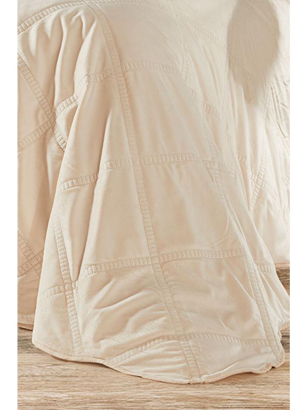 Toyo Çift Kişilik Lüks Kadife Yatak Örtüsü Ekru-1