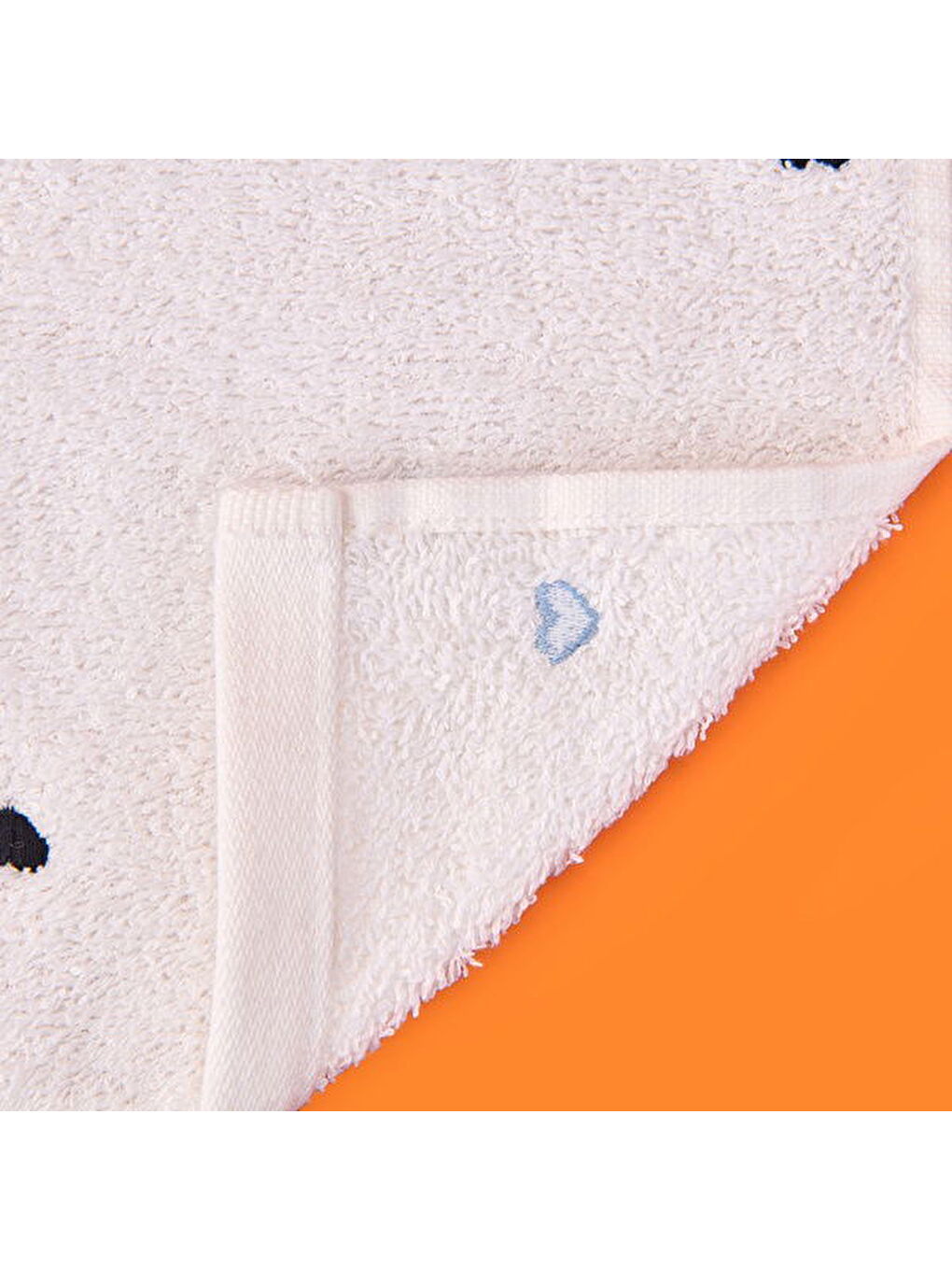 Lila Soft Kalp Nakışlı El Havlusu - Ekru / Siyah - 30x50 cm-3